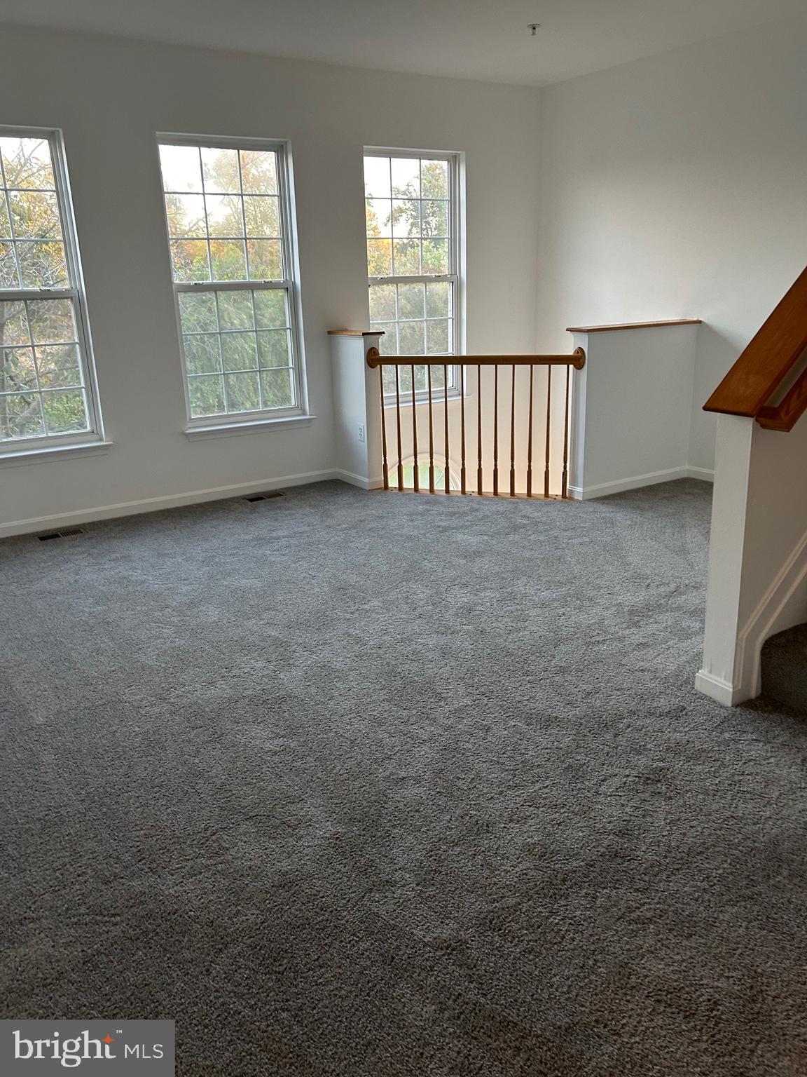 MIDDLE RIVER - Residential