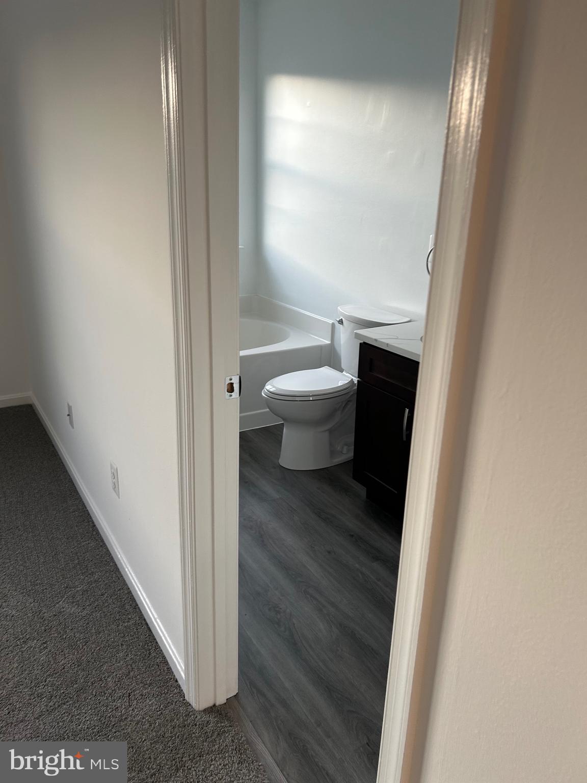 MIDDLE RIVER - Residential