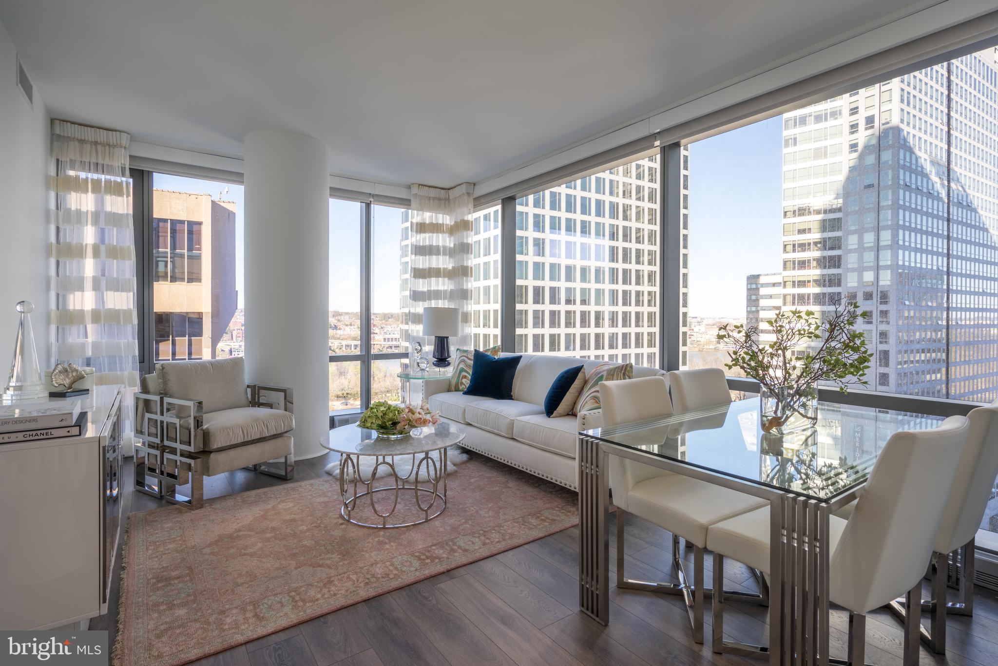 ROSSLYN - Residential Lease