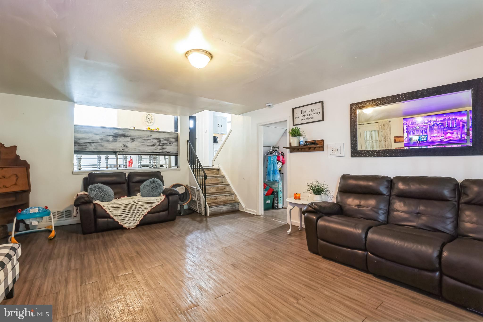 CENTER SQ GREEN - Residential