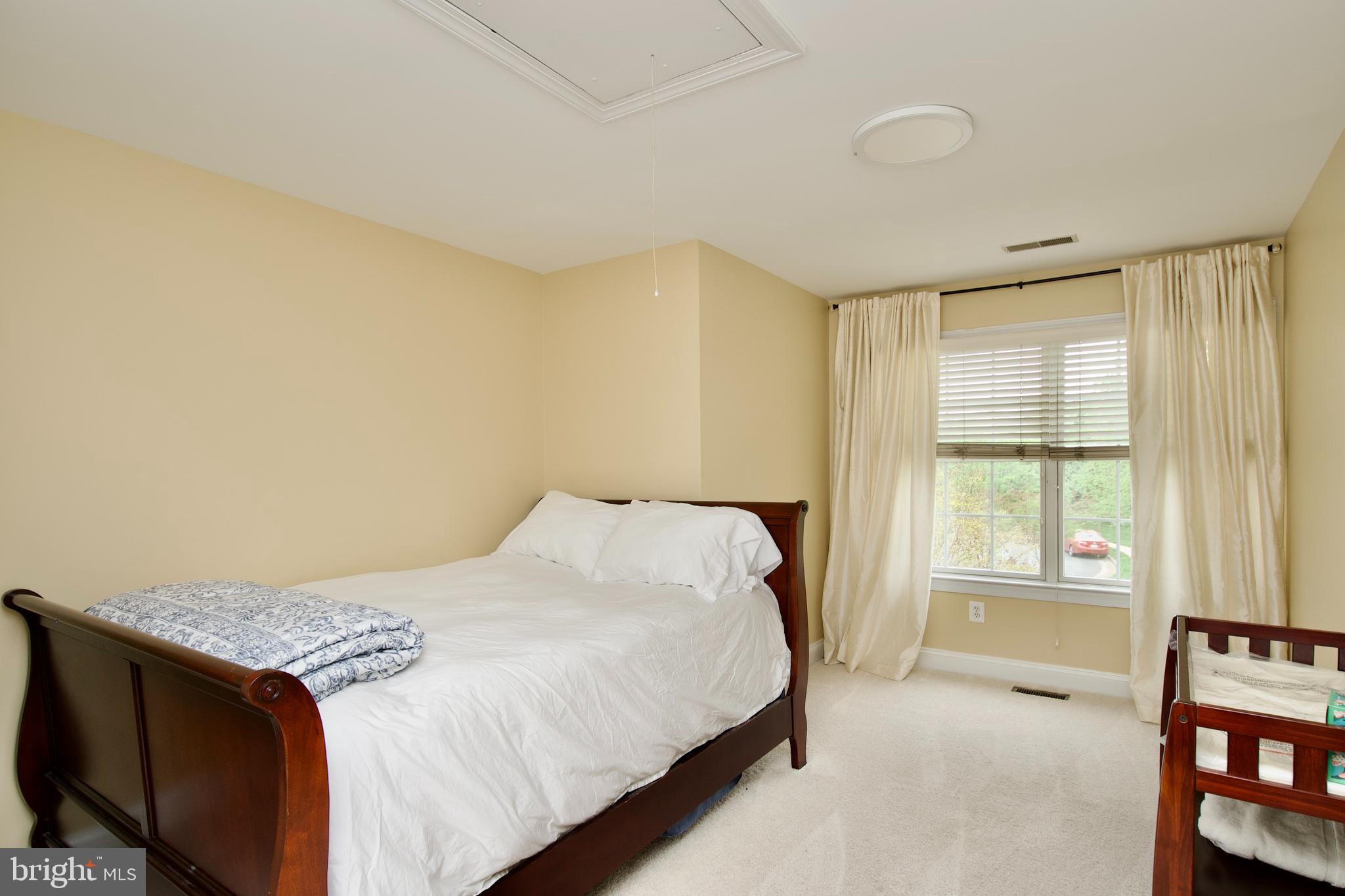 POWELLS LANDING - Residential Lease