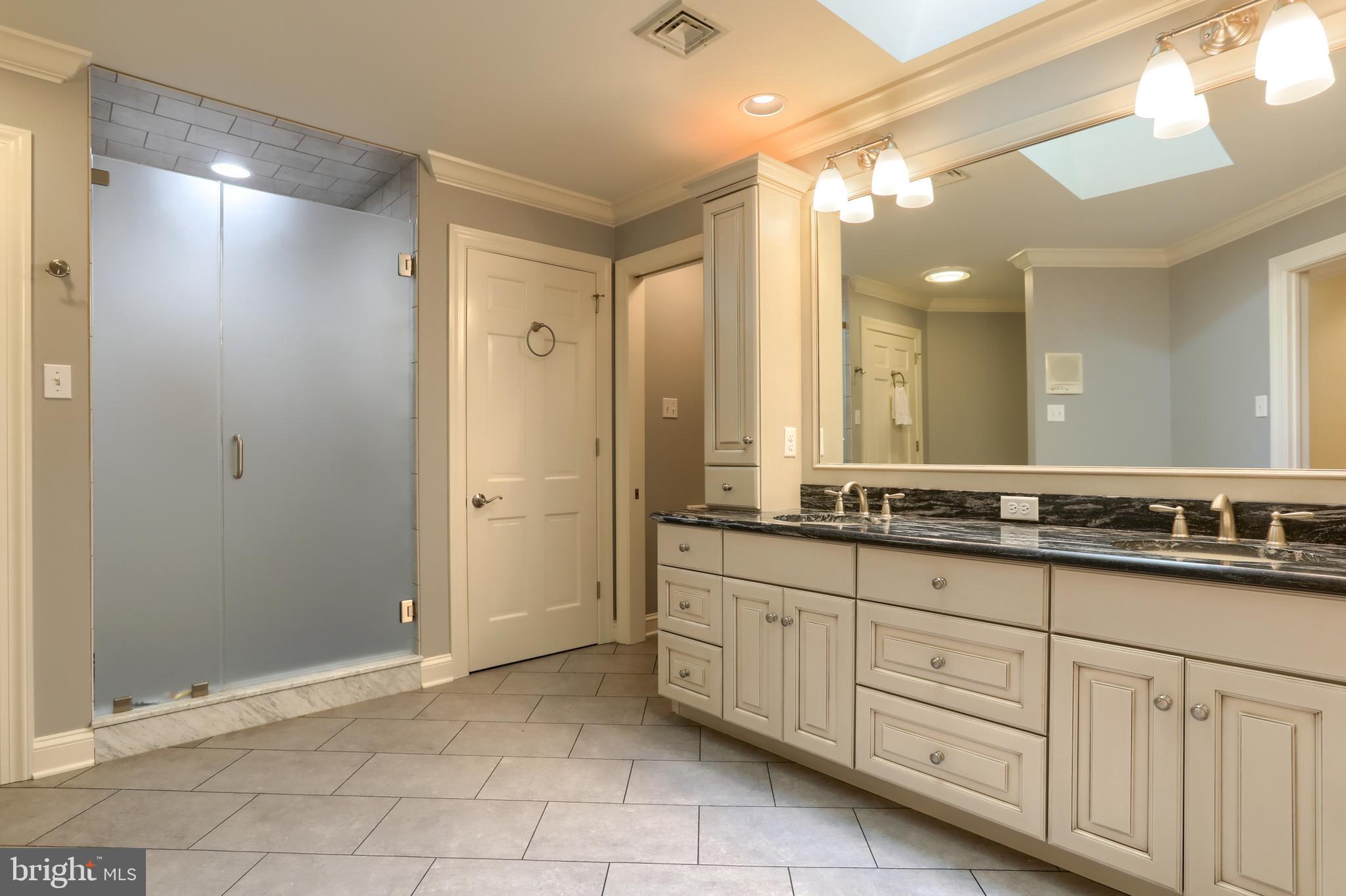 STONEY RUN - Residential