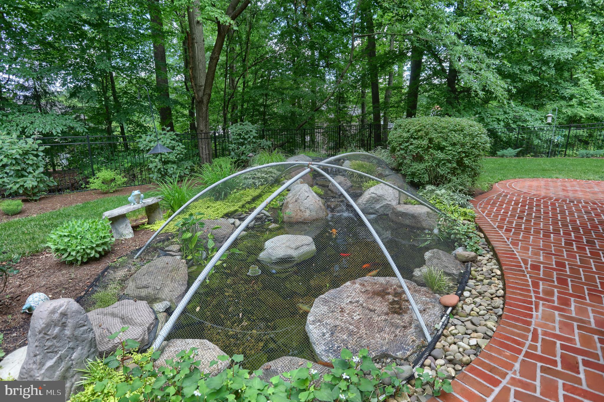 STONEY RUN - Residential