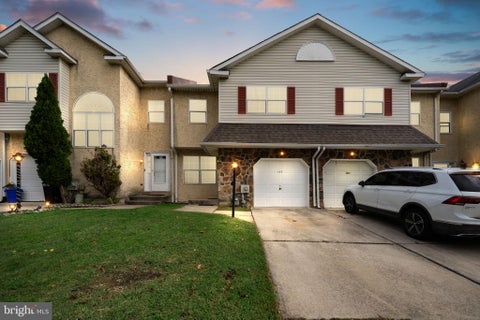 Townhouse For Sale - 127 E Winona Avenue<br/> Delaware County, NORWOOD, PA 19074