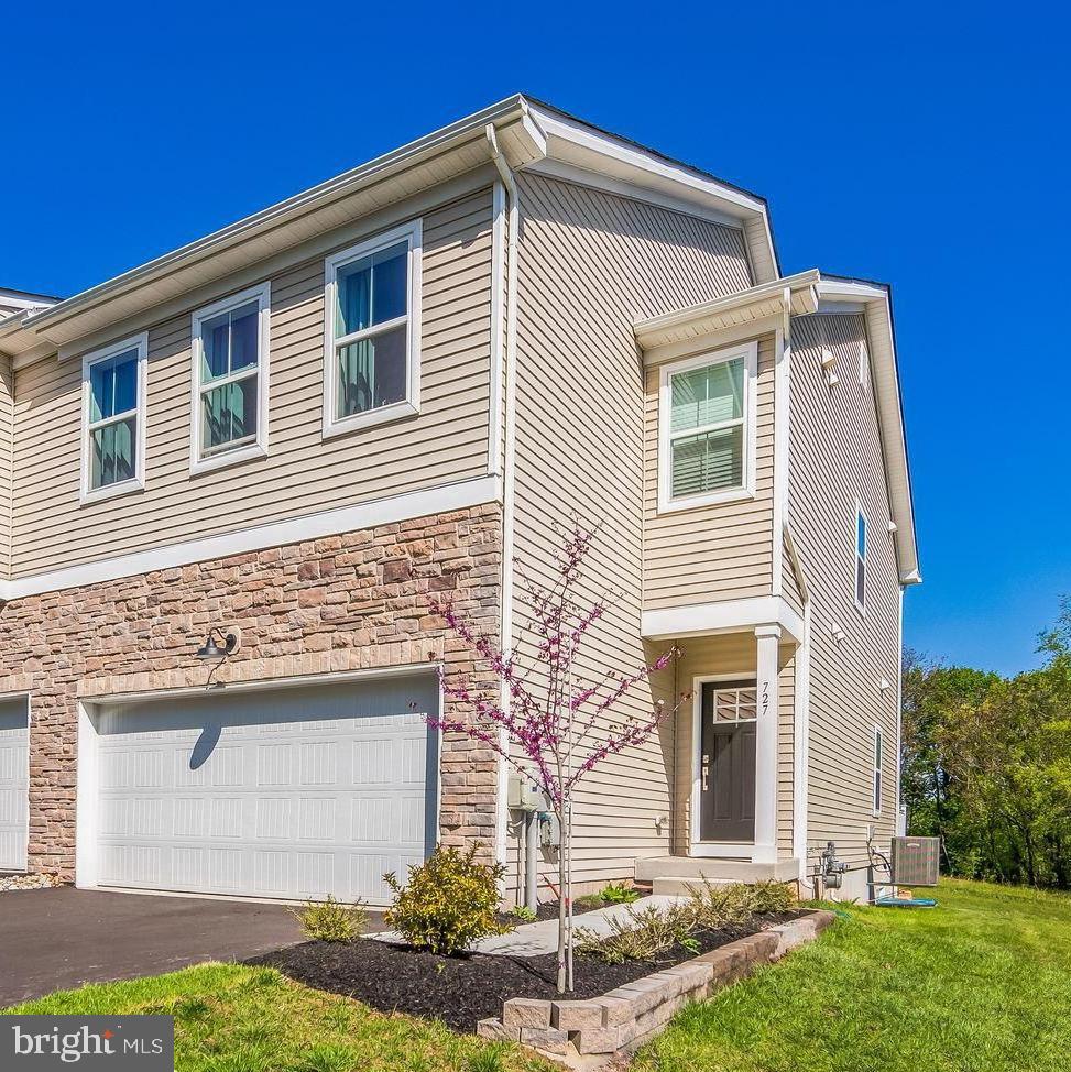 727 HUNSBERGER ROAD