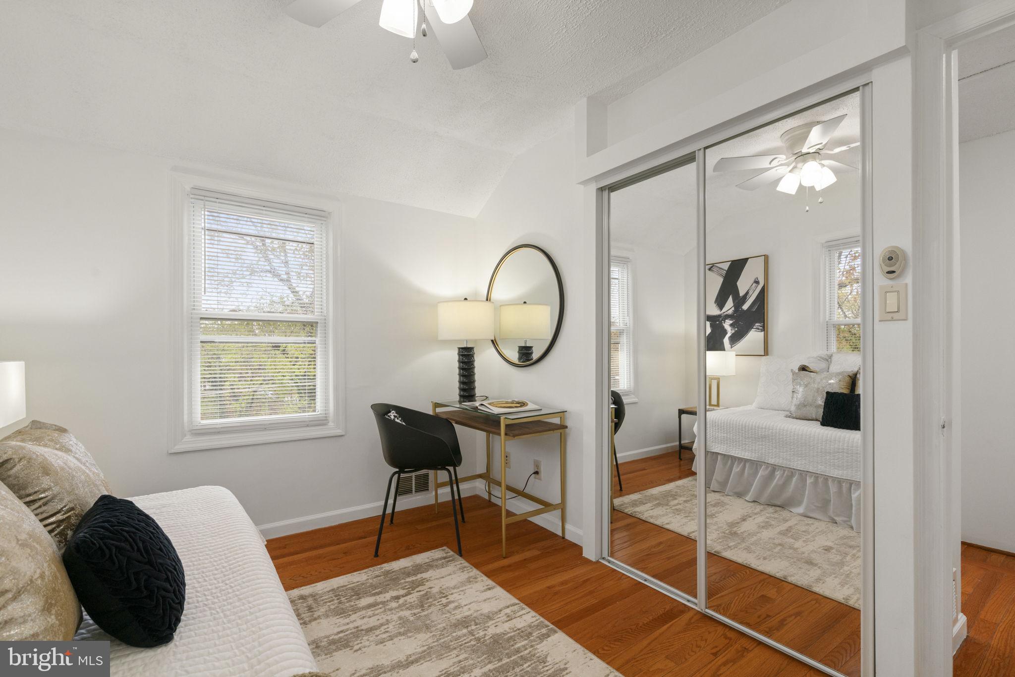 JEFFERSON MANOR - Residential