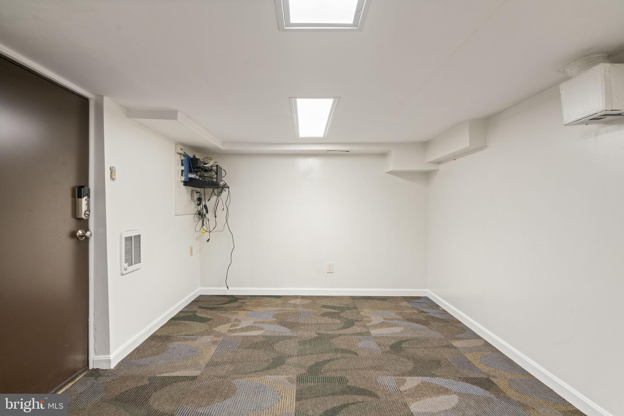 JEFFERSON MANOR - Residential