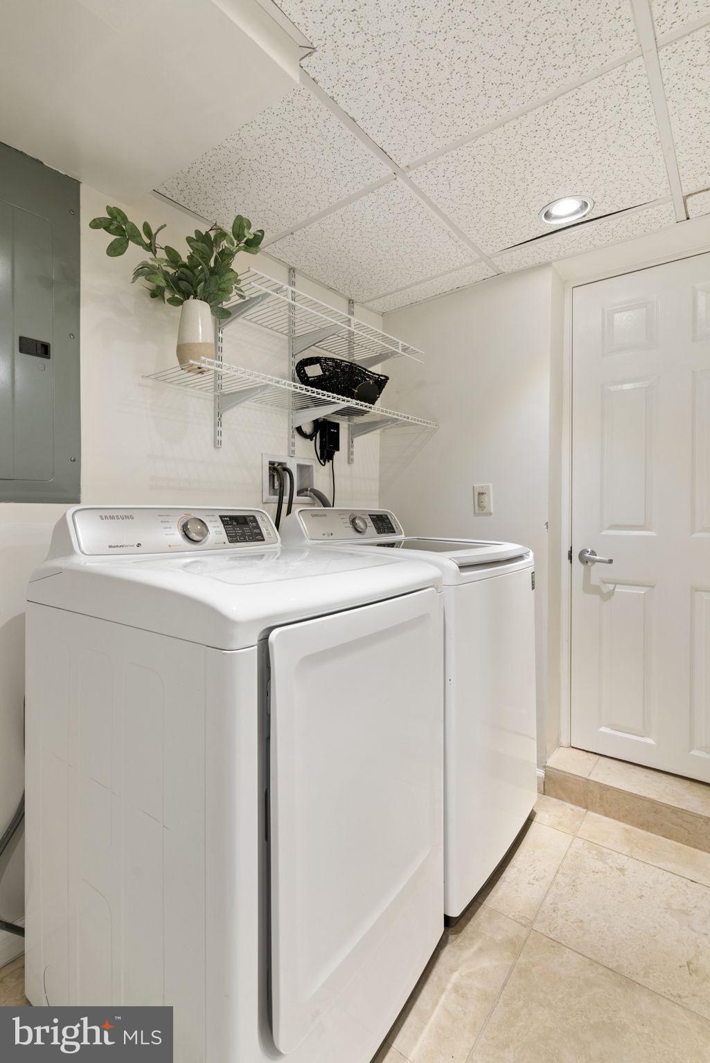 JEFFERSON MANOR - Residential