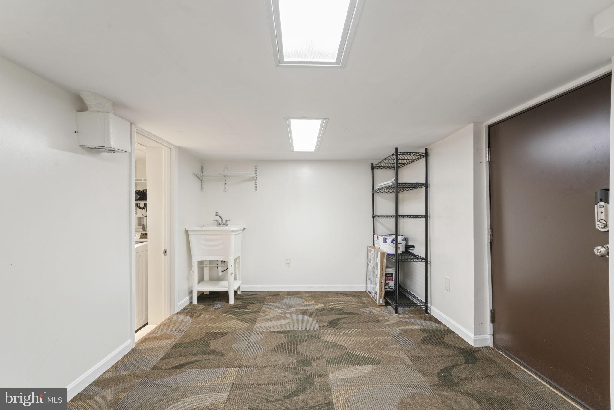 JEFFERSON MANOR - Residential