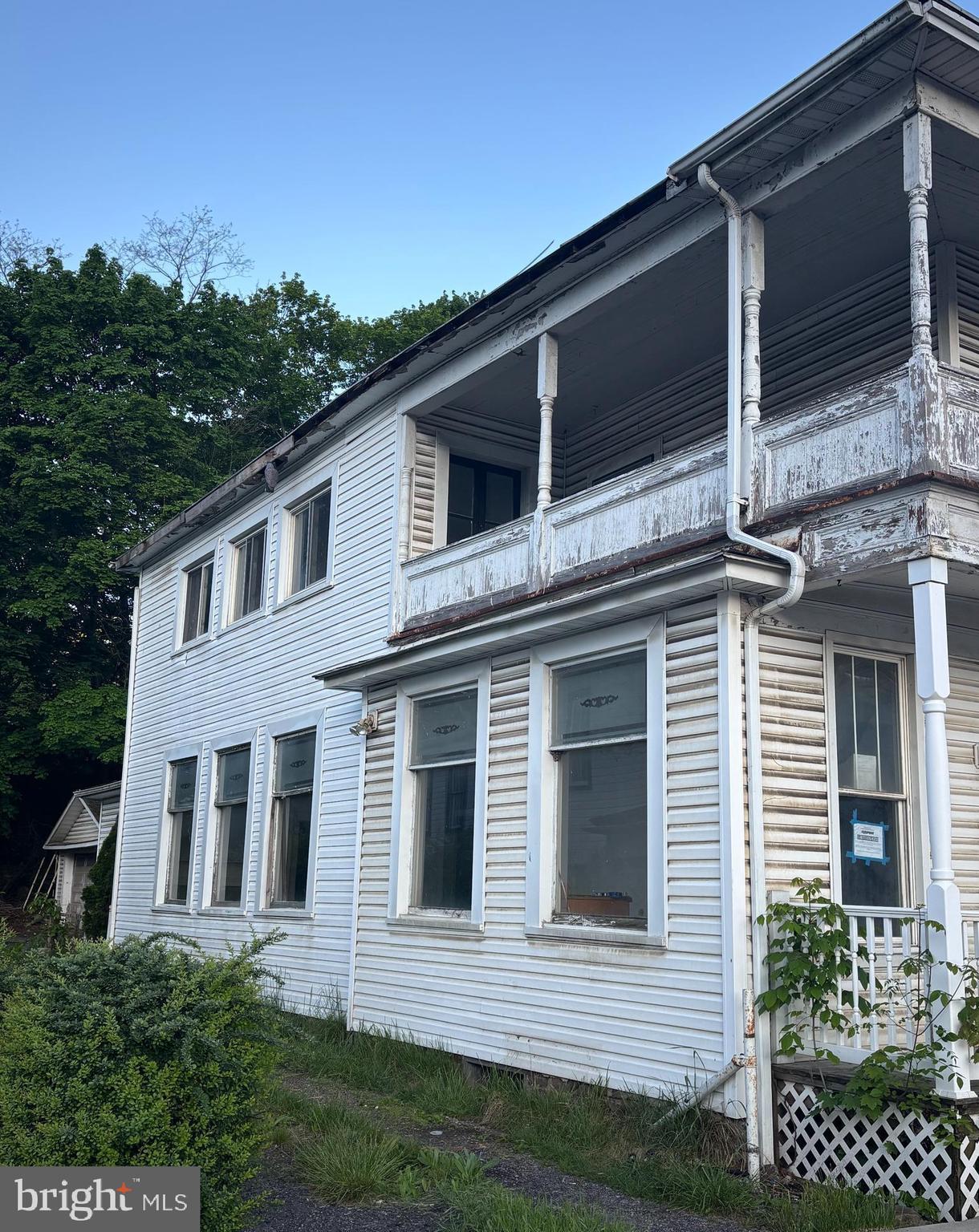 15 DOUGLAS AVENUE