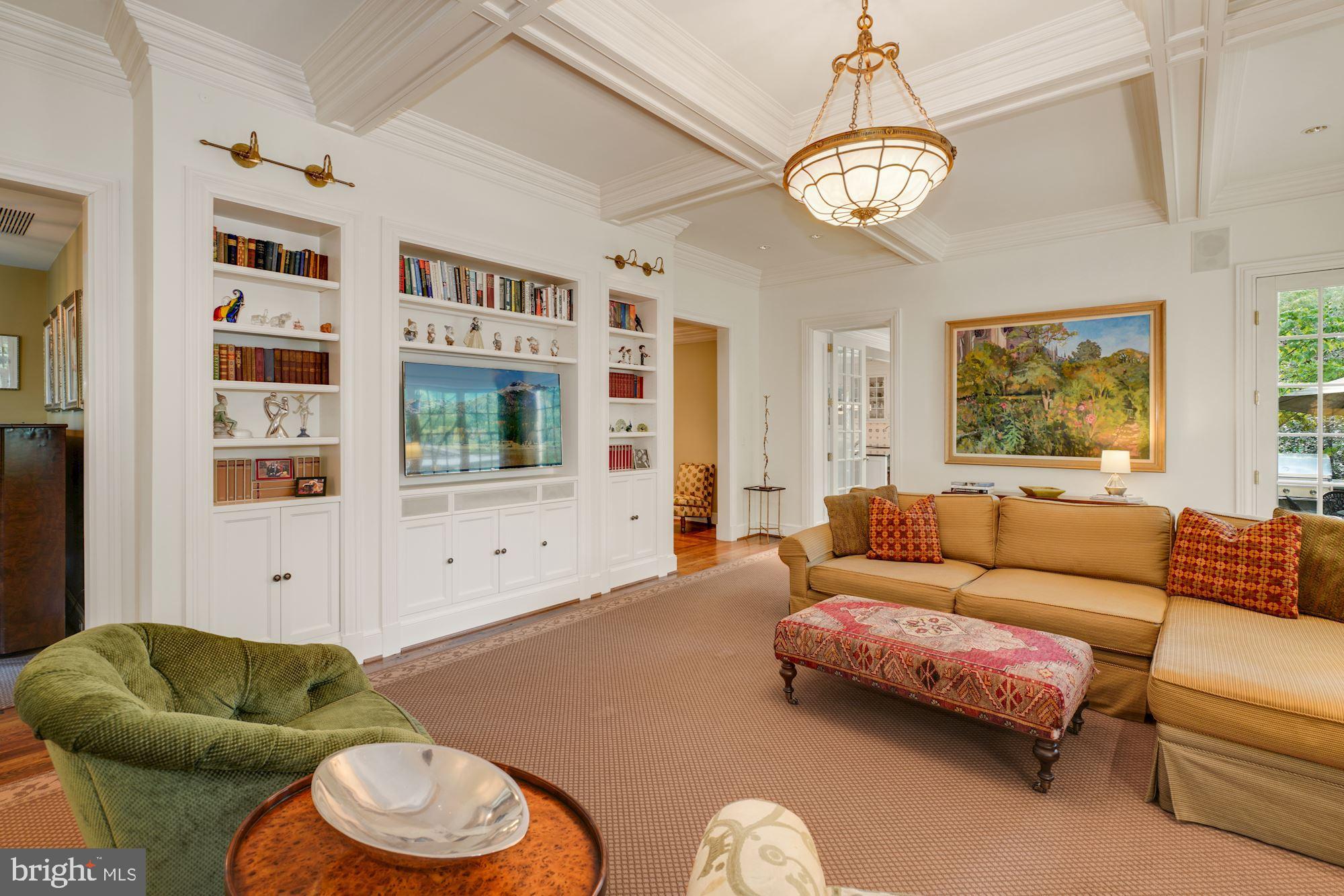 SPRING VALLEY - Residential