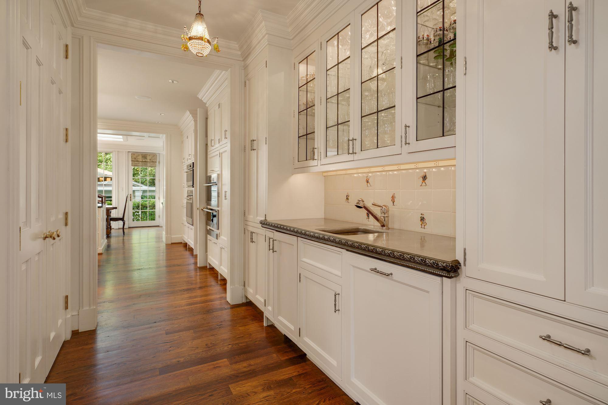 SPRING VALLEY - Residential