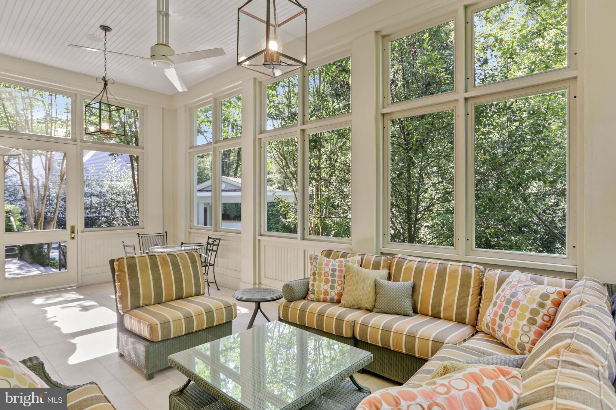 SPRING VALLEY - Residential
