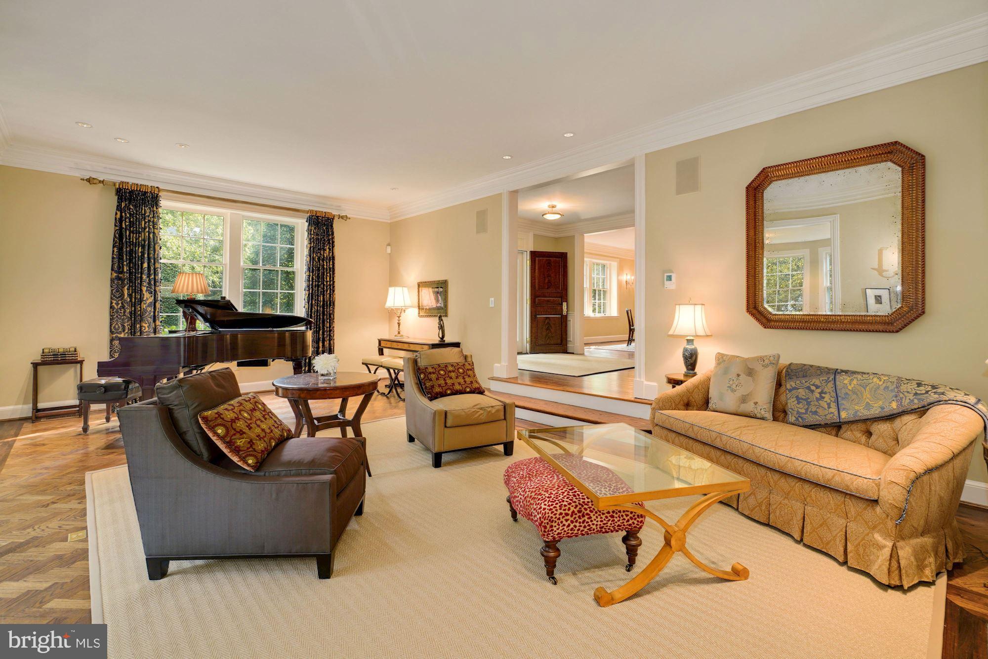 SPRING VALLEY - Residential