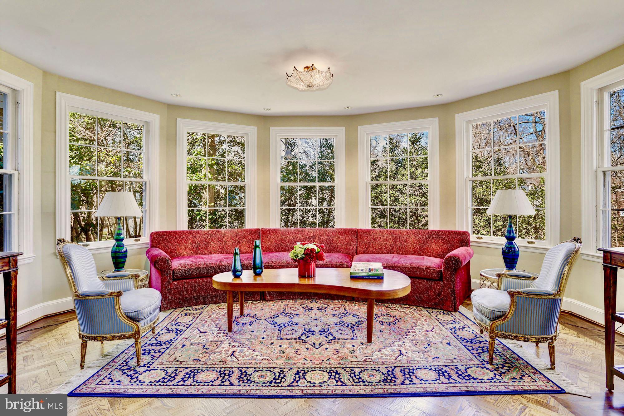SPRING VALLEY - Residential