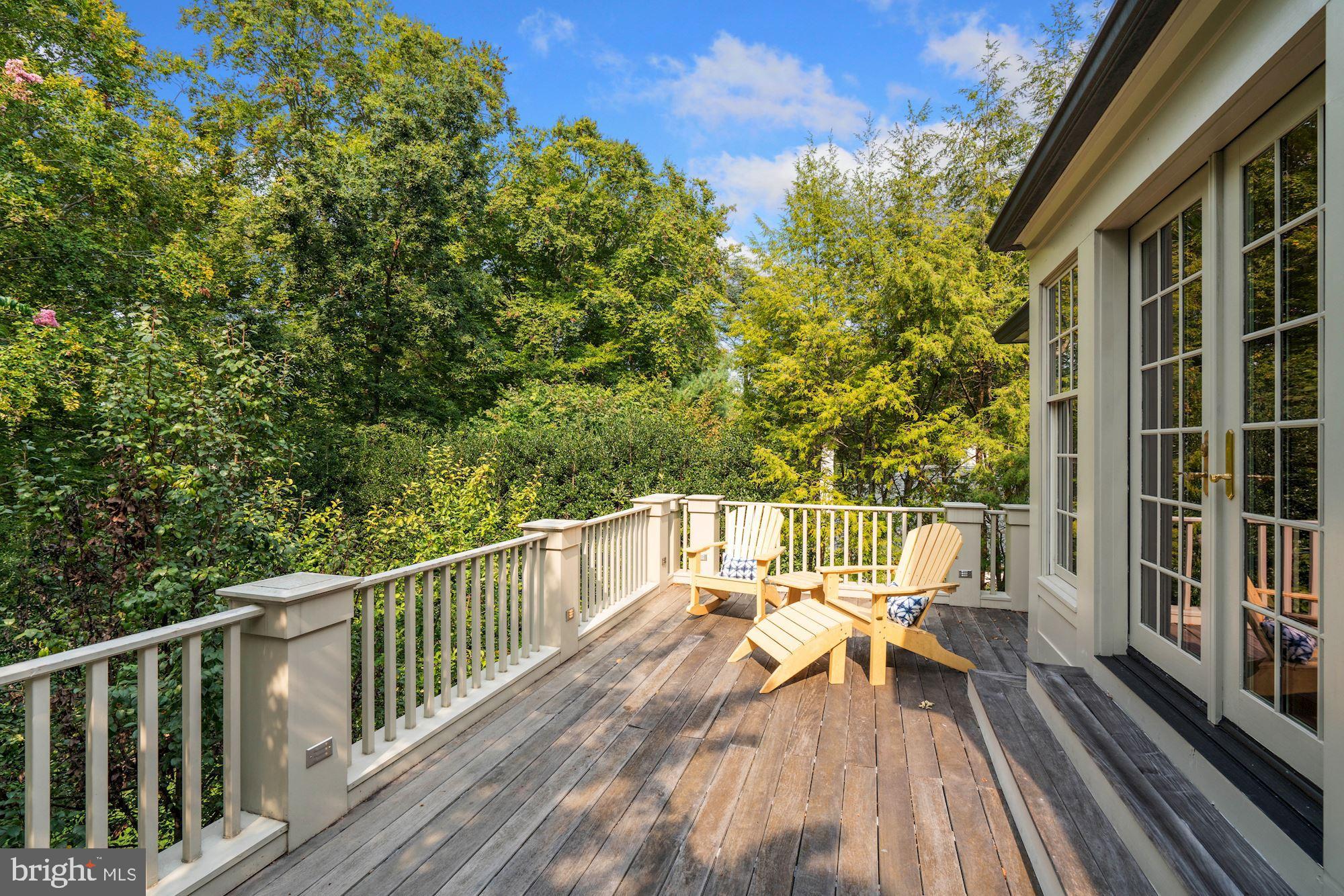 SPRING VALLEY - Residential