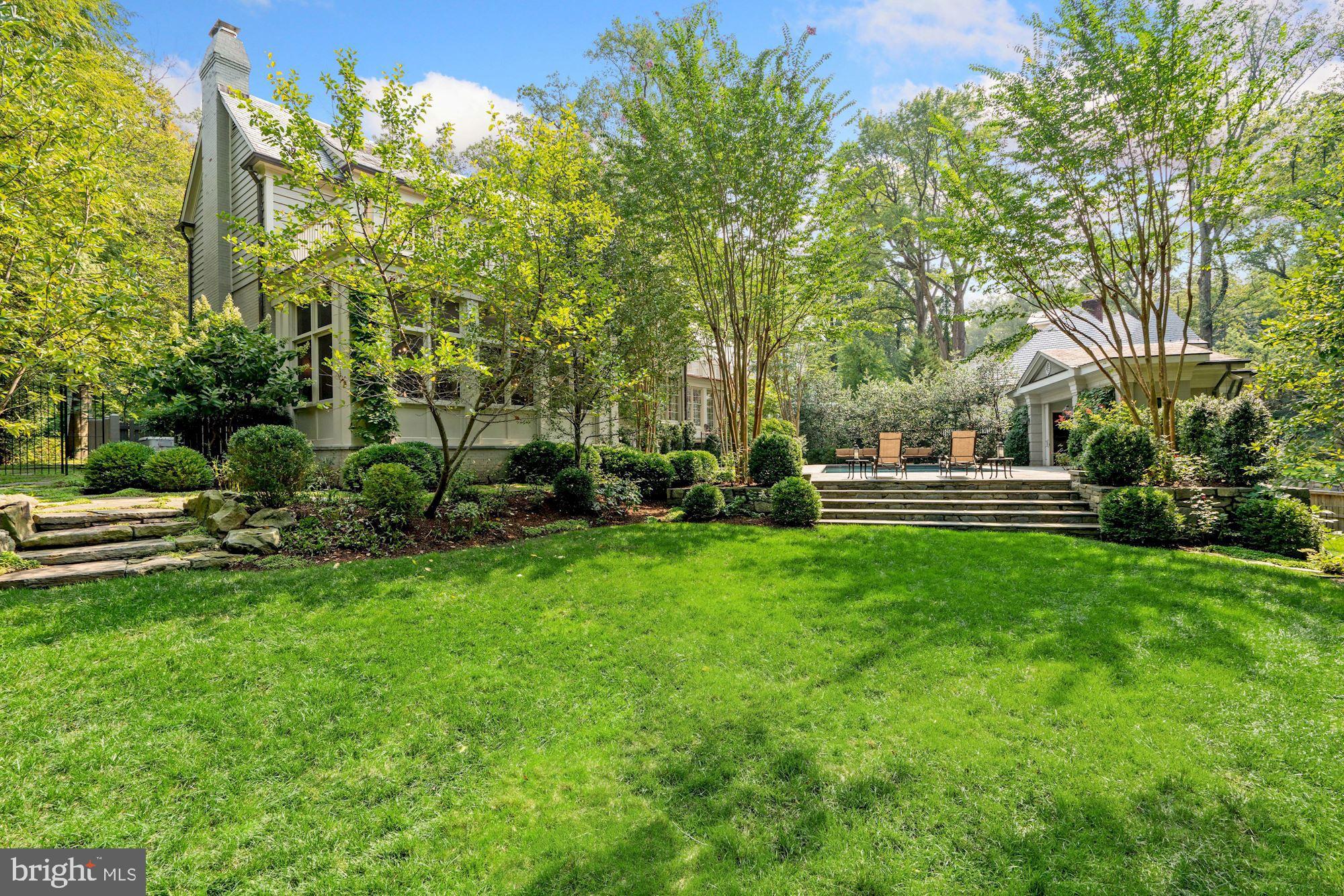 SPRING VALLEY - Residential