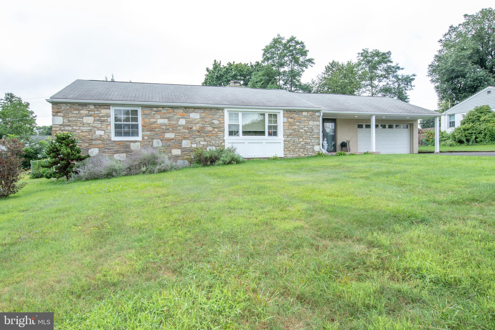 27 N MIDWAY AVENUE