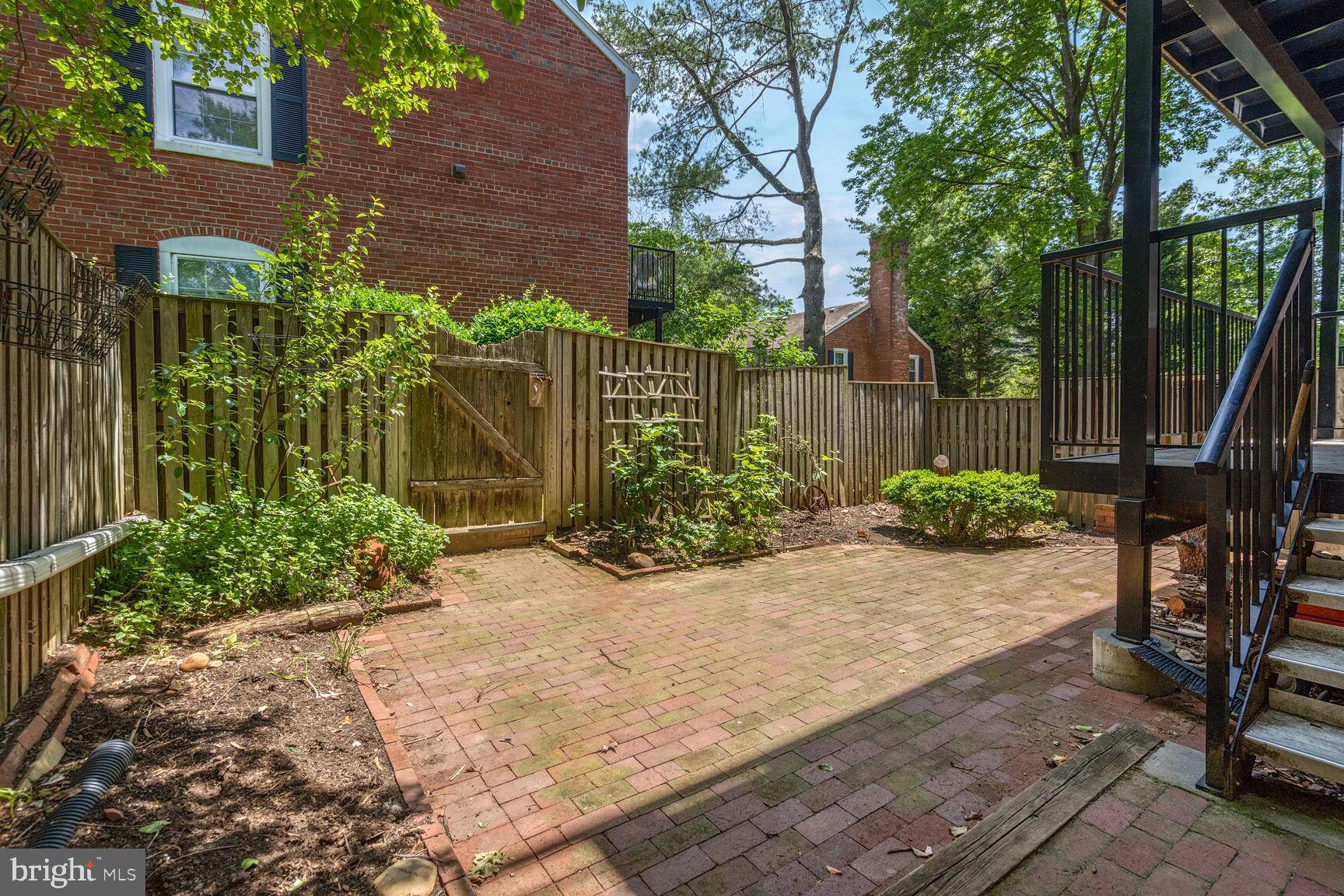 FAIRLINGTON VILLAGES - Residential Lease