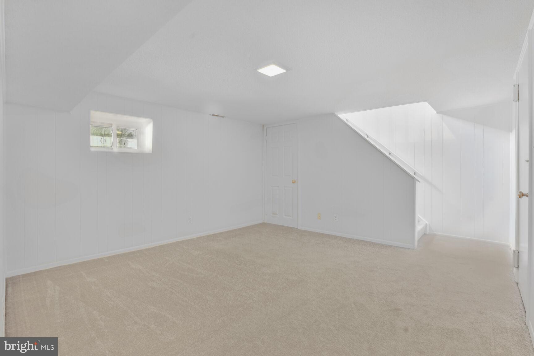 FAIRLINGTON VILLAGES - Residential Lease