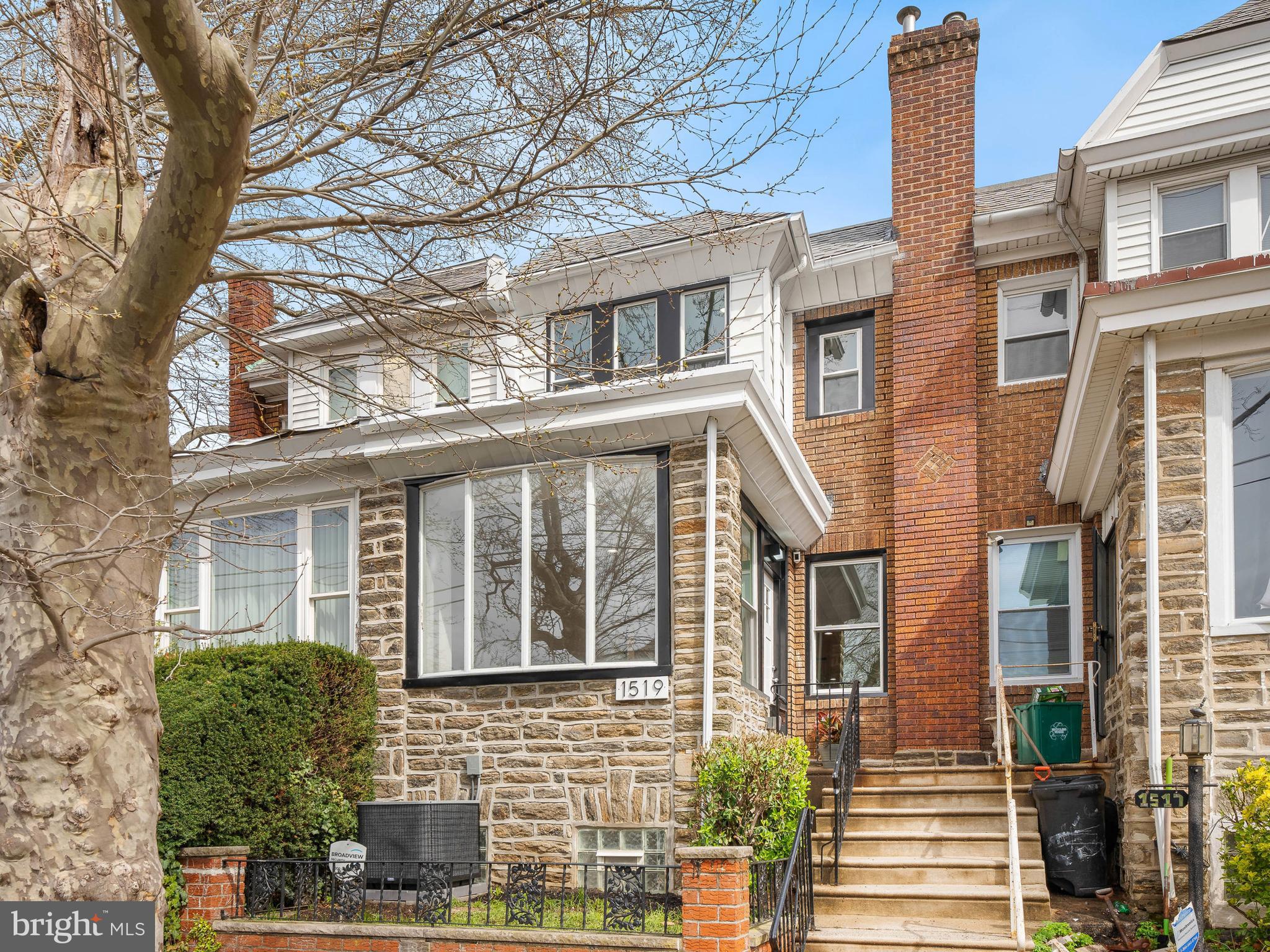 WEST OAK LANE - Residential