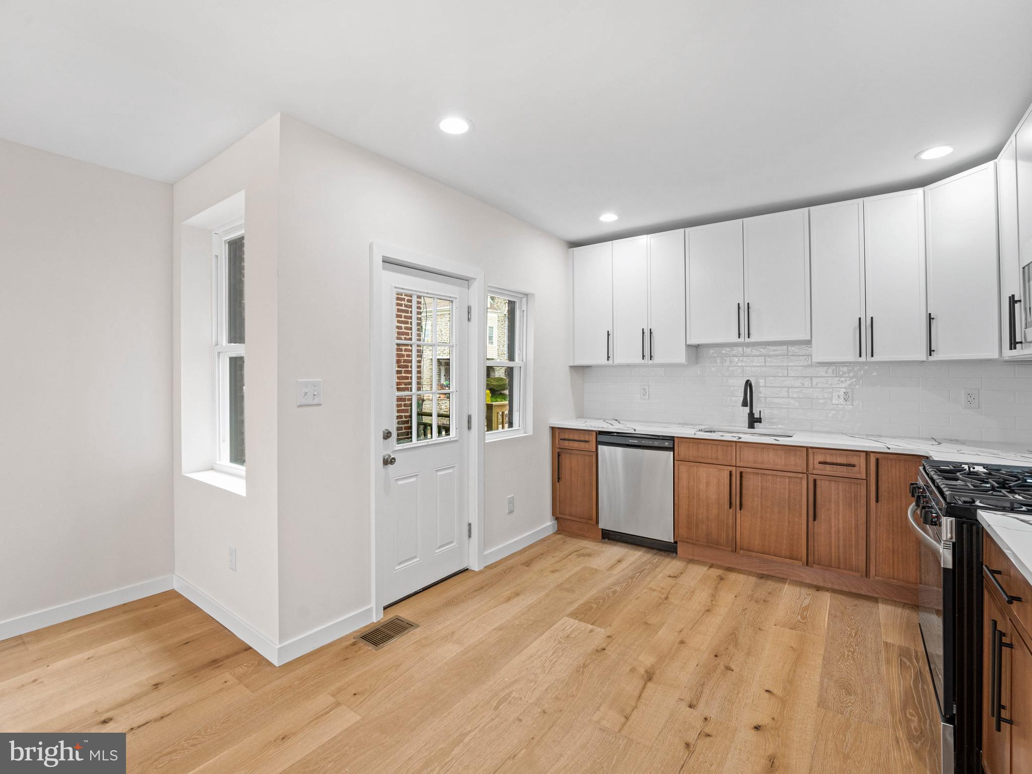 WEST OAK LANE - Residential