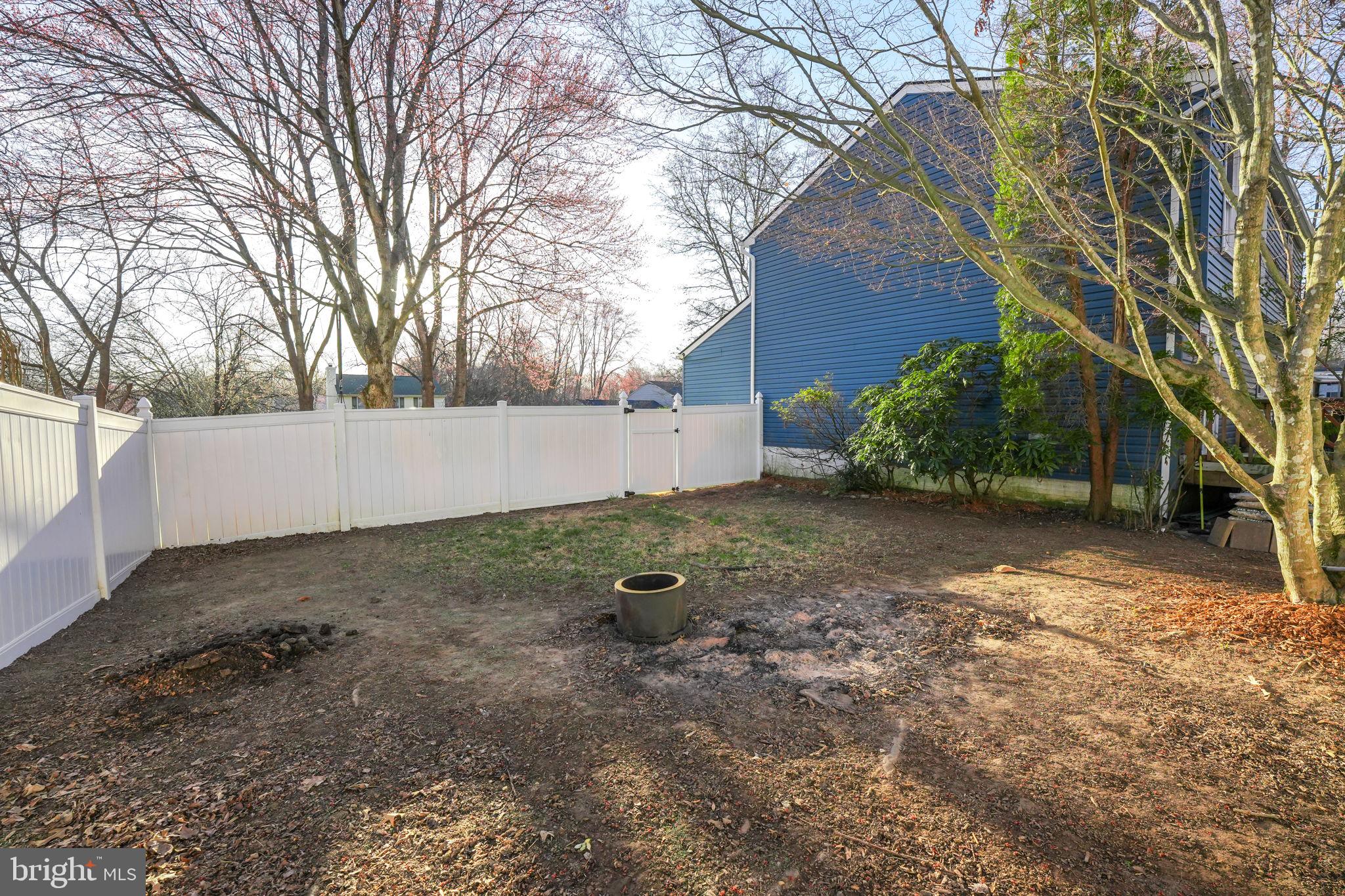 VISTA WOODS - Residential