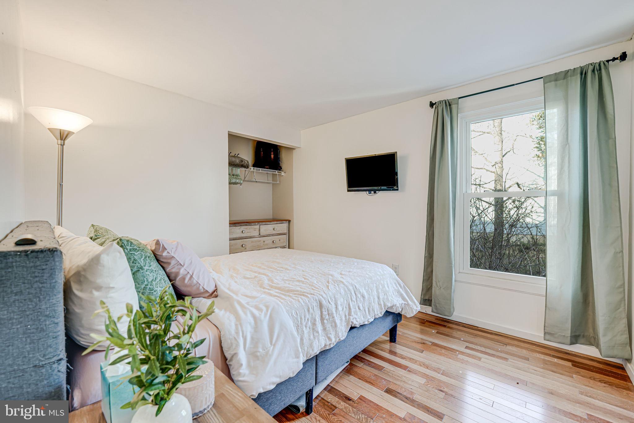 VISTA WOODS - Residential