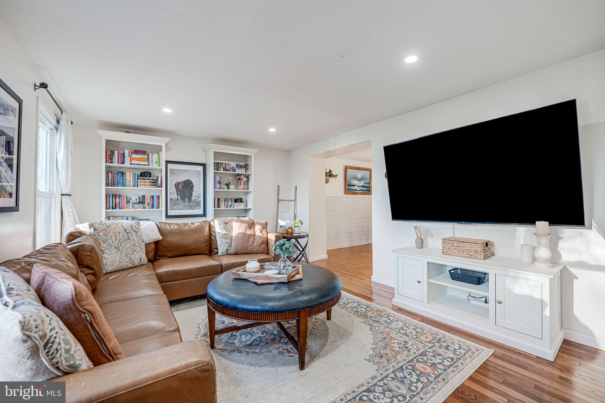 VISTA WOODS - Residential