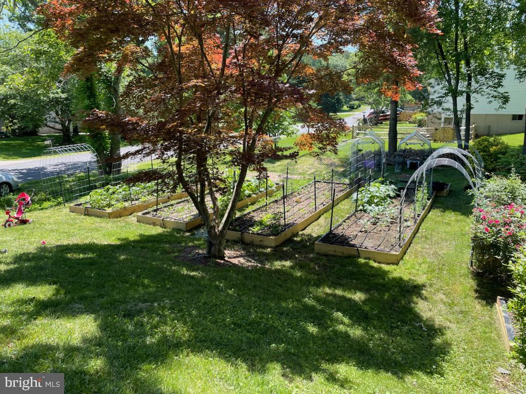 VISTA WOODS - Residential