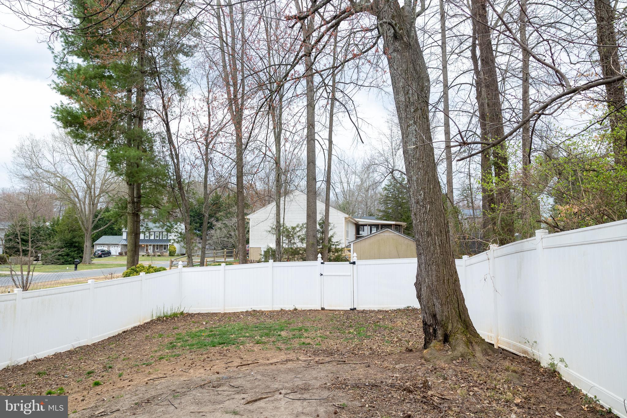 VISTA WOODS - Residential