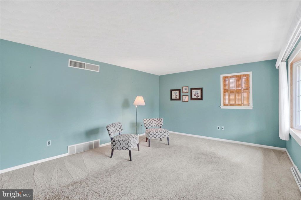 Photo of 2154 Derry Road, YORK, PA 17408 (MLS # PAYK2090624)