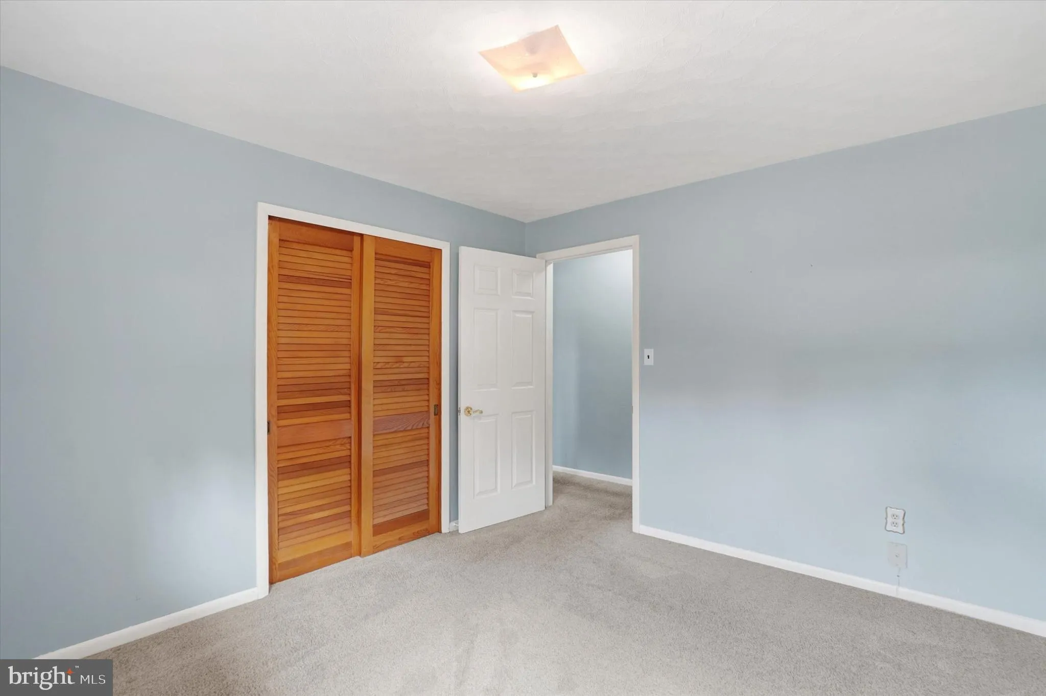 York, Pennsylvania 17408, United States, 3 Bedrooms Bedrooms, ,2 BathroomsBathrooms,Residential,Pending,215916