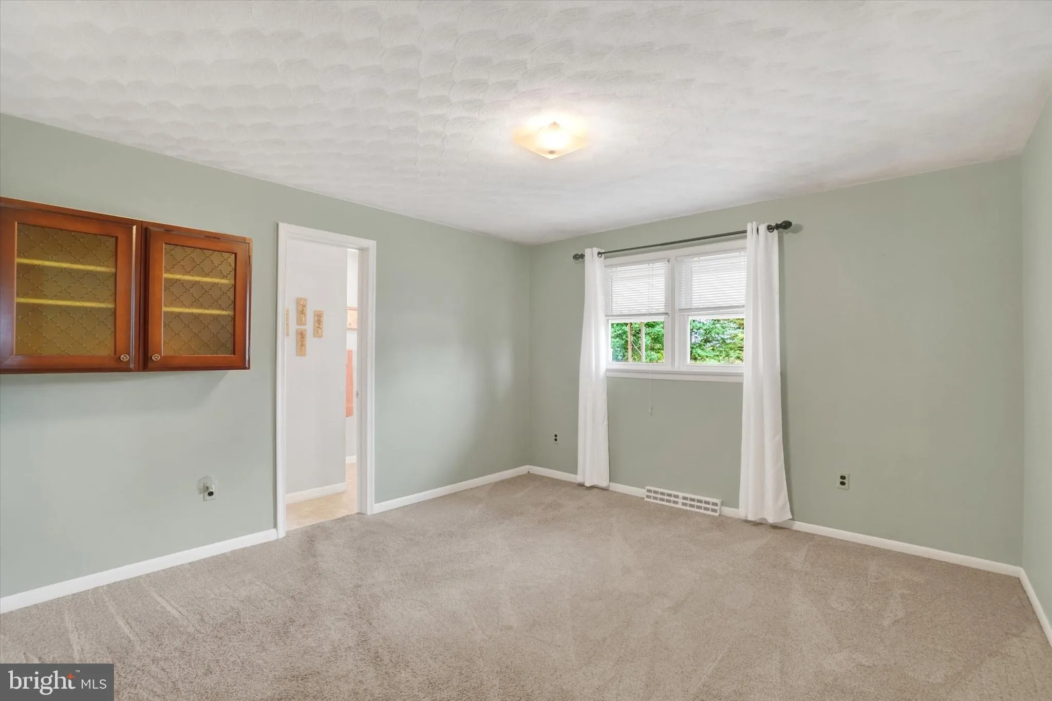 York, Pennsylvania 17408, United States, 3 Bedrooms Bedrooms, ,2 BathroomsBathrooms,Residential,Pending,215916