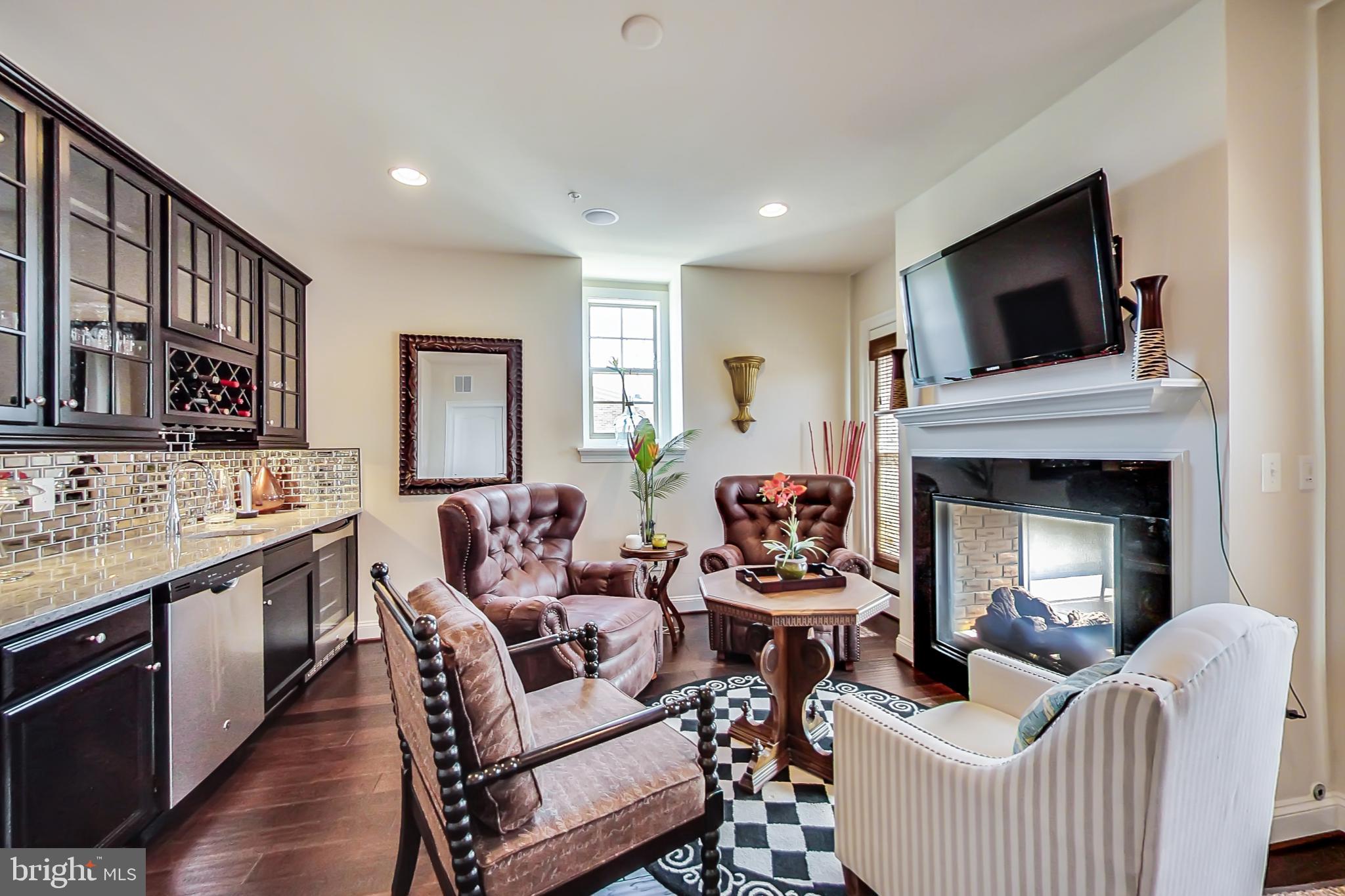 POTOMAC OVERLOOK - Residential