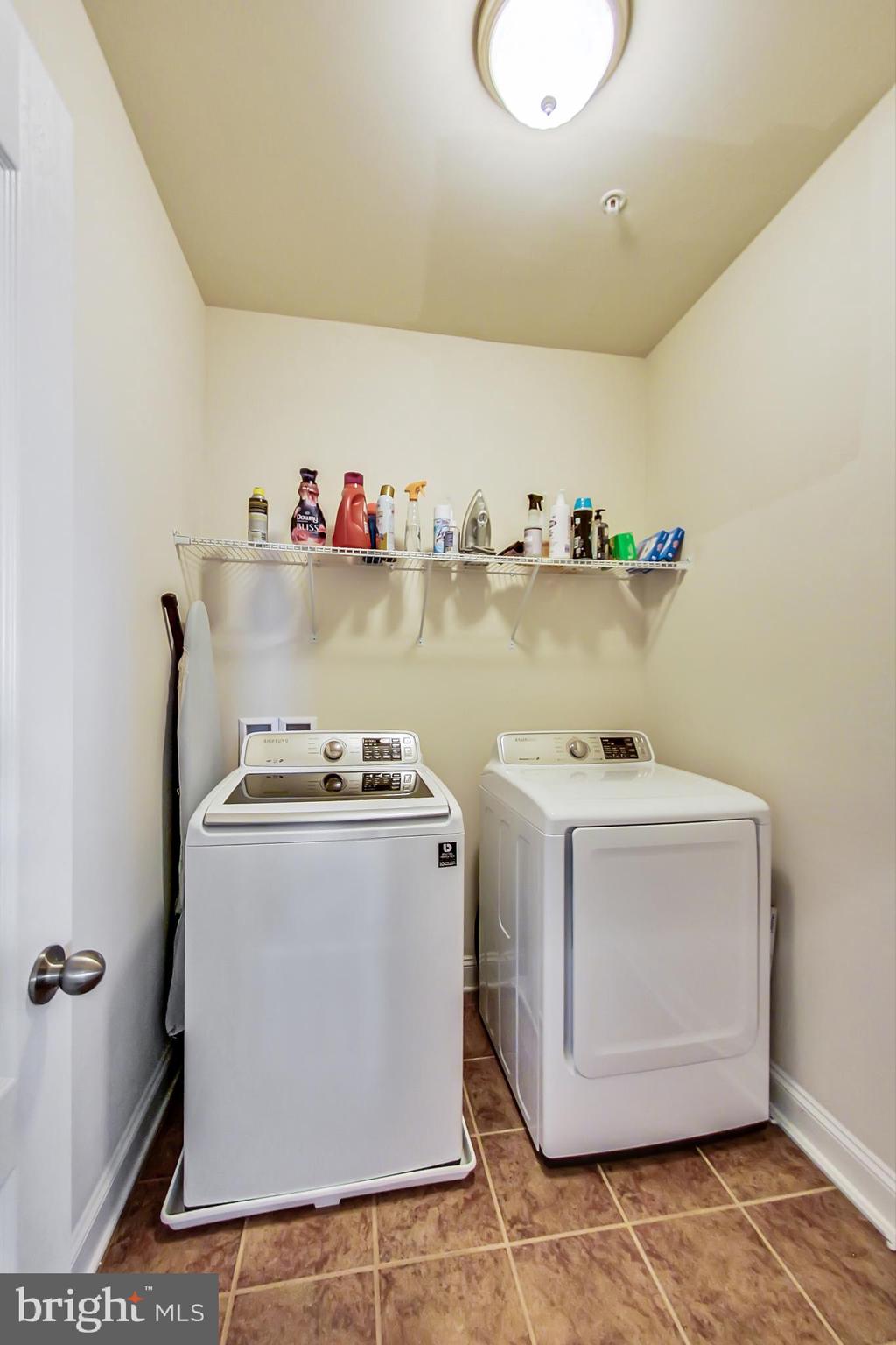 POTOMAC OVERLOOK - Residential