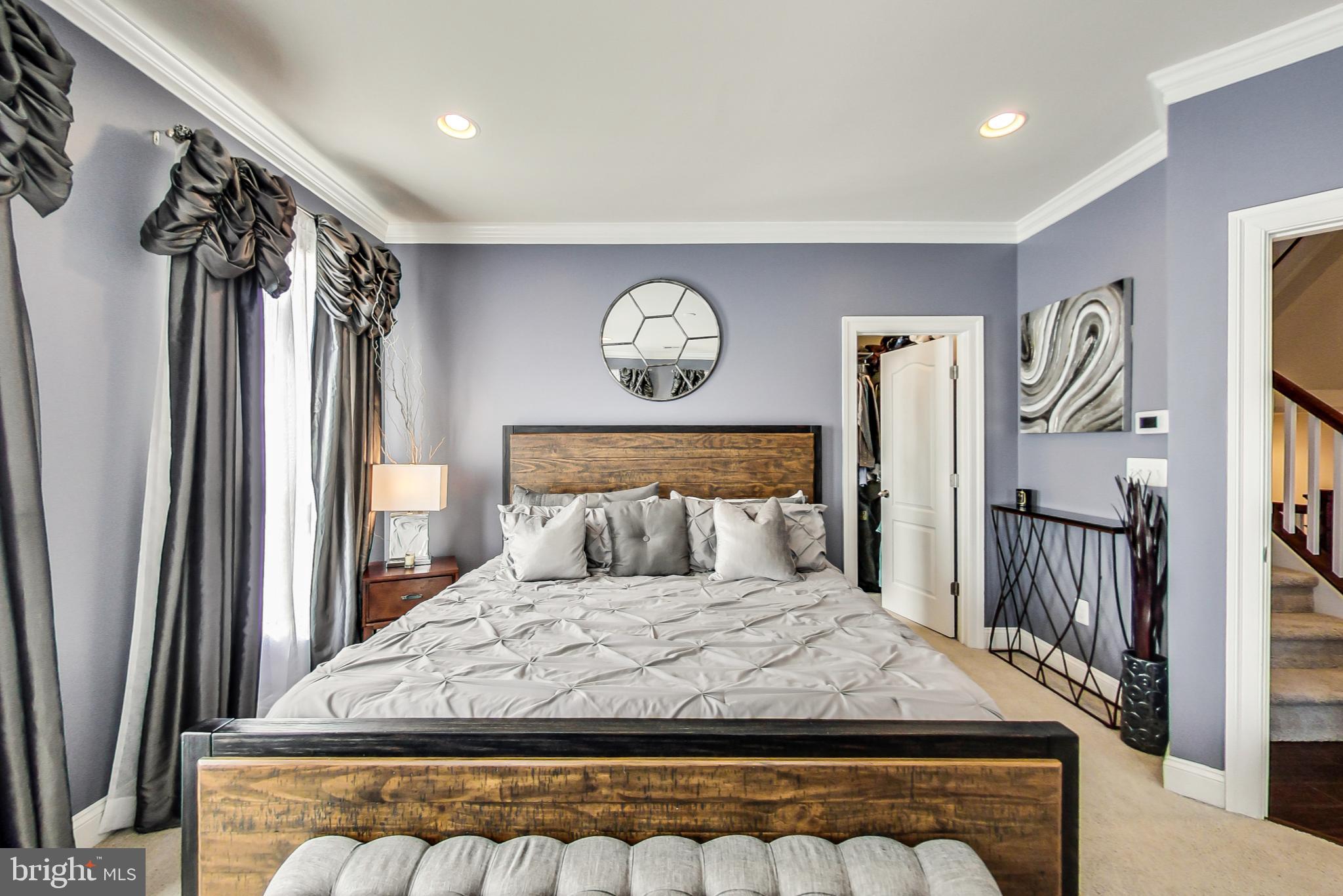 POTOMAC OVERLOOK - Residential