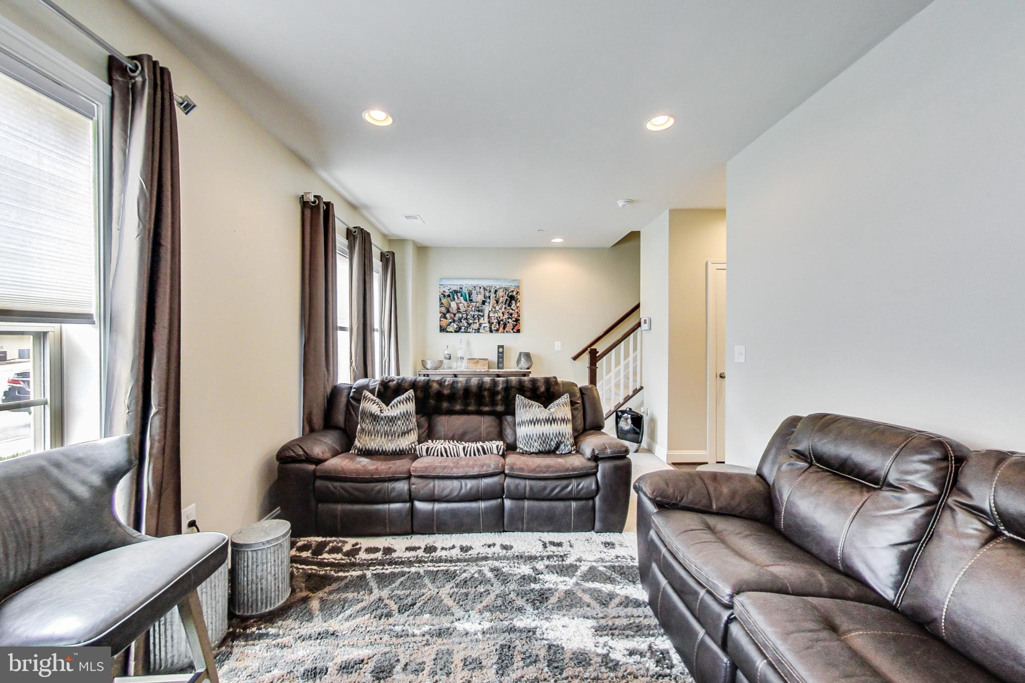 POTOMAC OVERLOOK - Residential