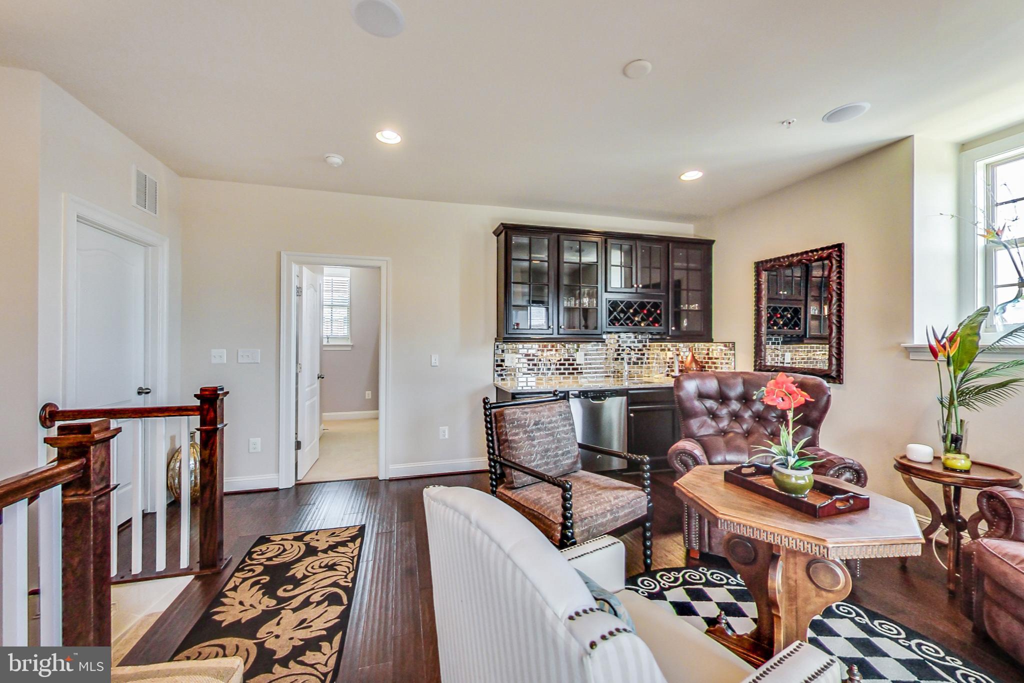 POTOMAC OVERLOOK - Residential