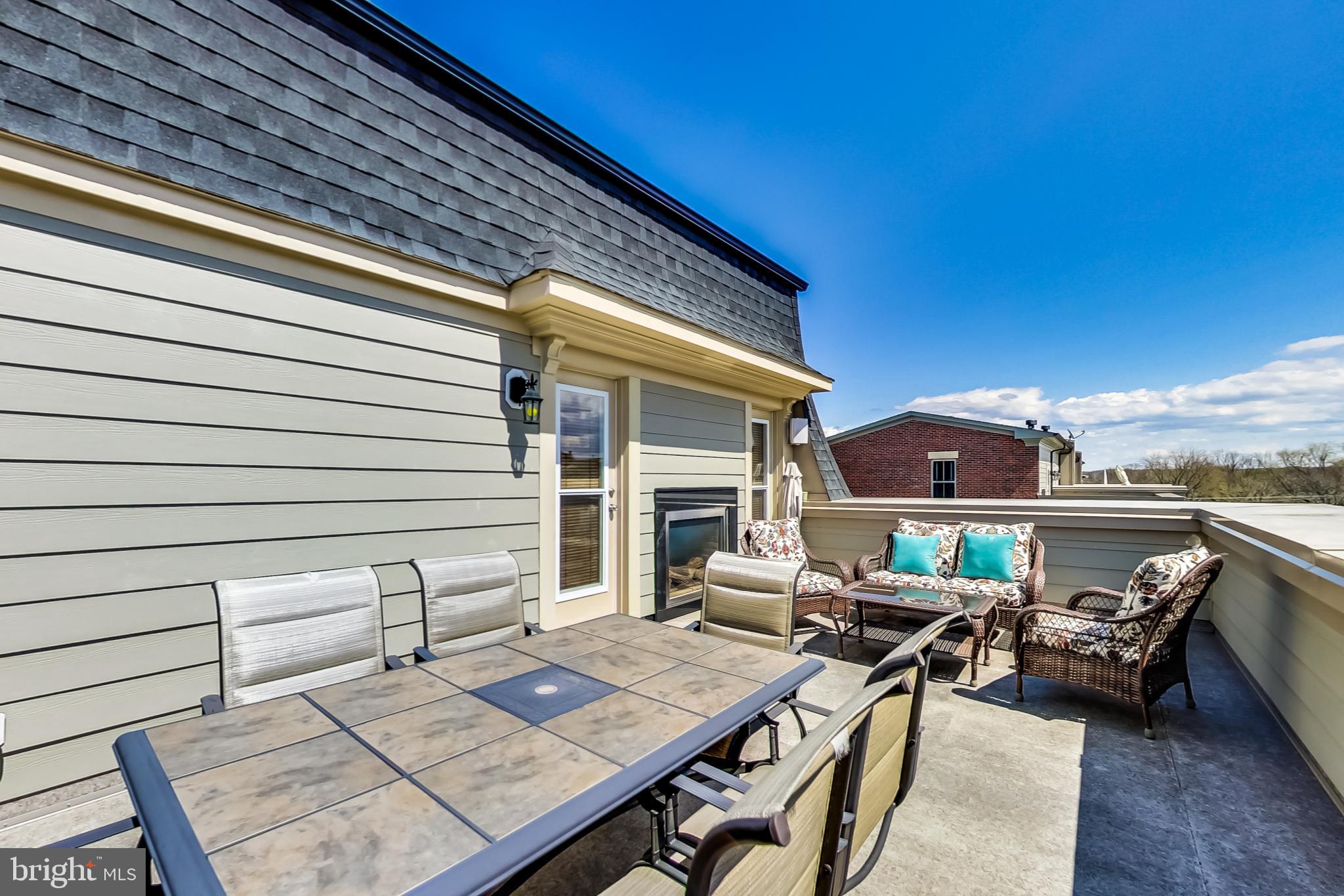 POTOMAC OVERLOOK - Residential