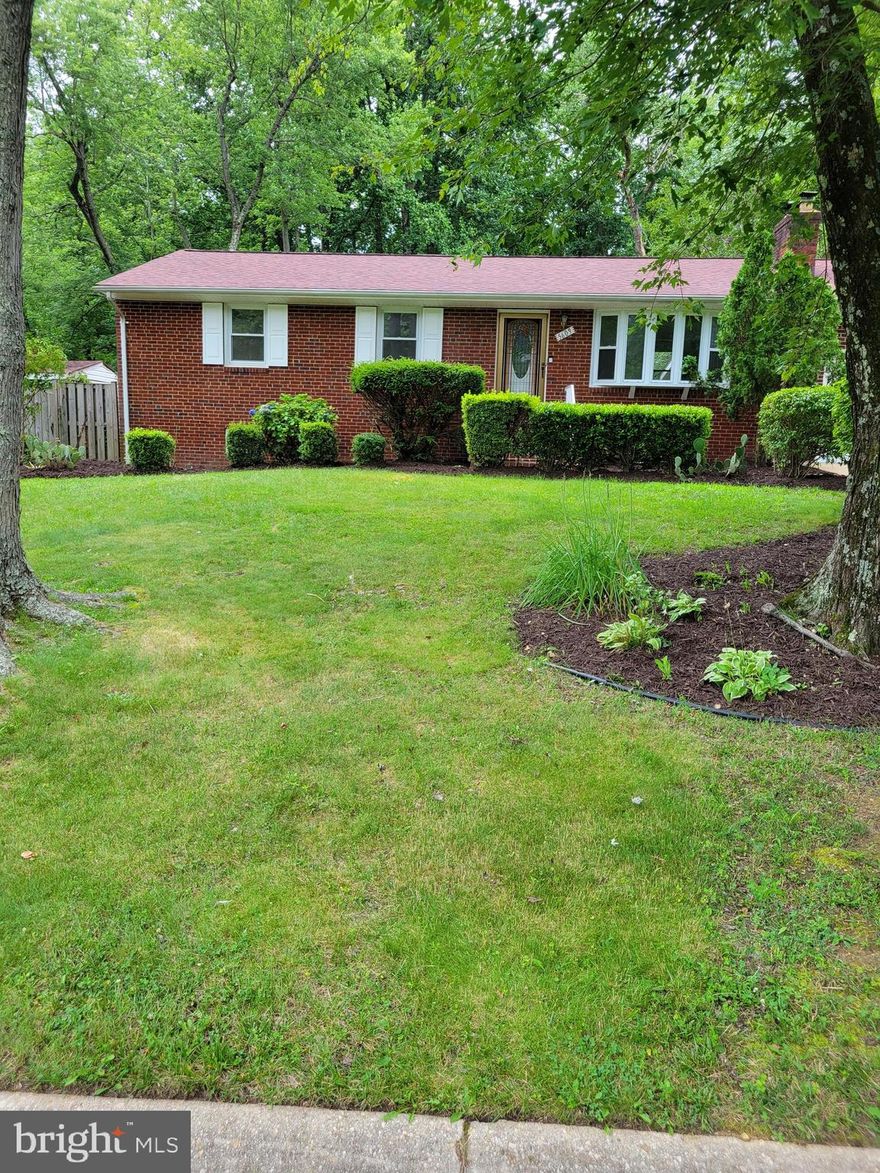 Multiple offers, final decision will be on 9/18, Schedule in Showing Time*.  Welcome home to your personal retreat! This beautiful well maintained single-family home has it all!!!  This single-family home truly embodies the essence of two-level living at its best. With its easy living layout and central location, just minutes from the National Harbor, it's an ideal choice. With over 1400 sq ft, this three bedrooms and 3 full bathrooms provide comfortable accommodation. The kitchen, often considered the heart of the home, is a standout feature. Well-appointed and designed with upgraded countertops and black appliances, it offers a stylish and functional space for cooking and entertaining. Whether you're hosting dinner parties or enjoying a casual meal with family, this kitchen is sure to impress. With over a 1/2 acre of land and a fenced in pool, the outdoor space of this home is a true gem and is bound to make your neighbors jealous.   Don't miss out on this beautiful home  to call your own!!!  This property is being sold AS IS.