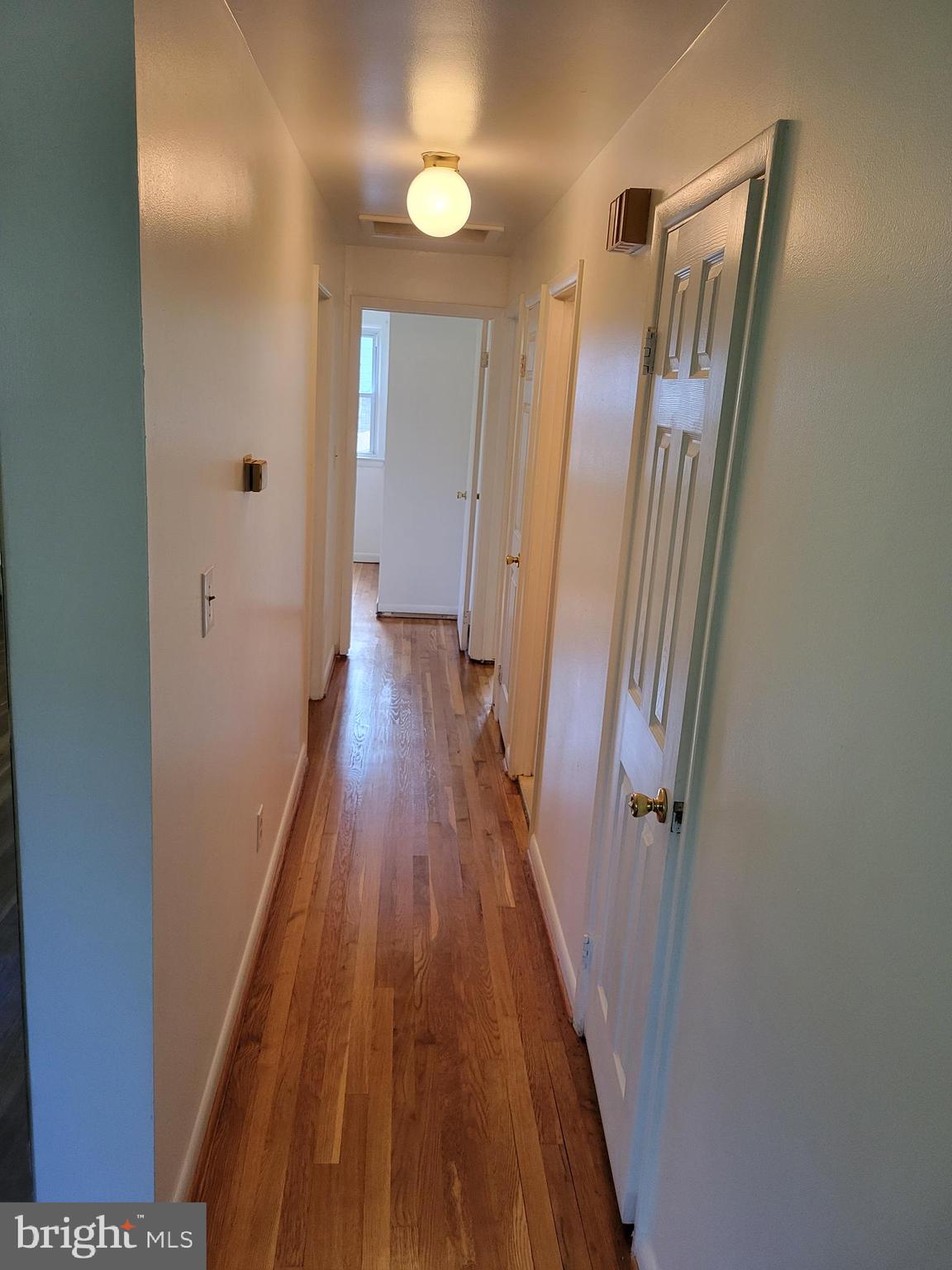 CHRIS MAR MANOR - Residential