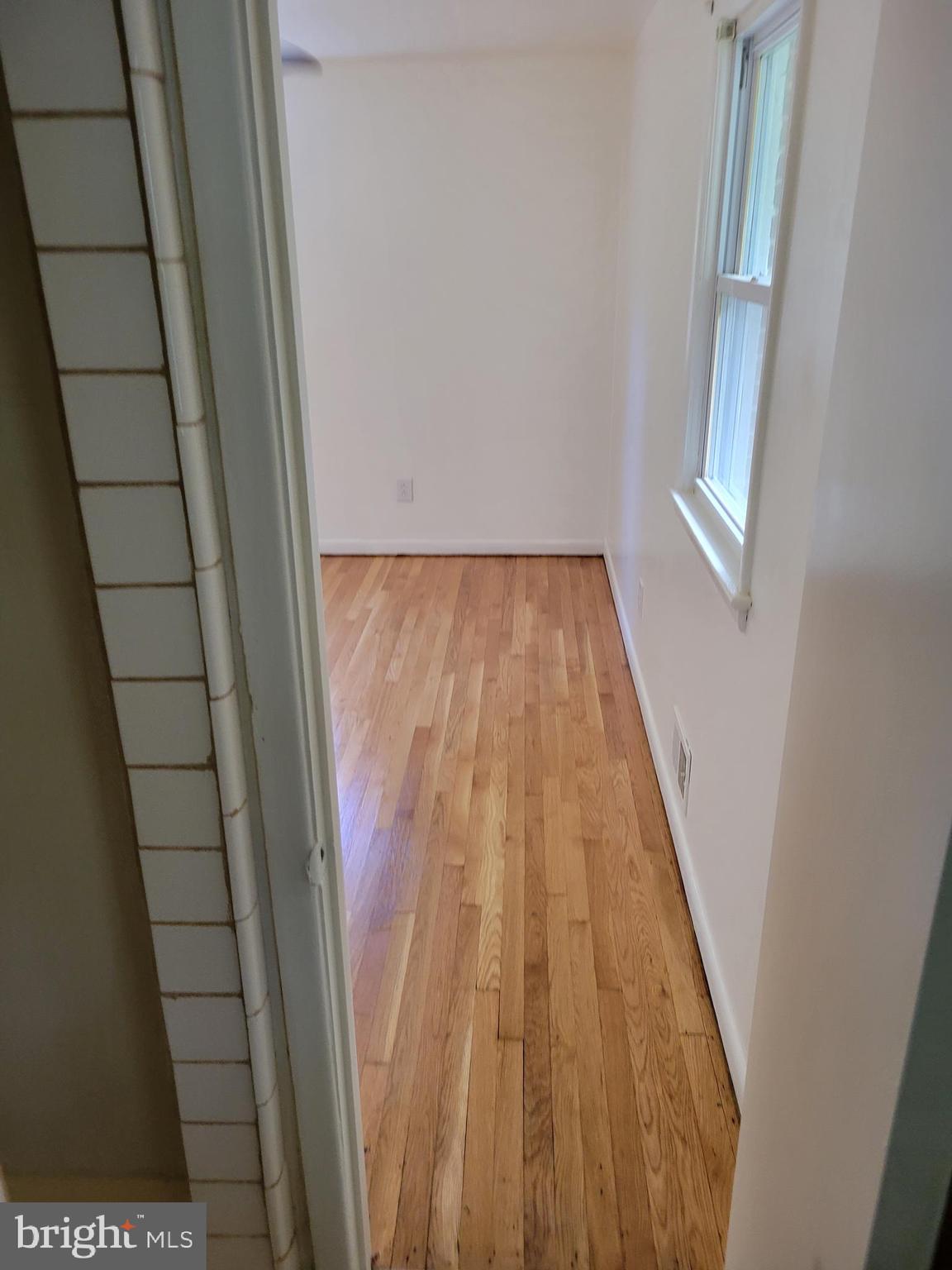 CHRIS MAR MANOR - Residential