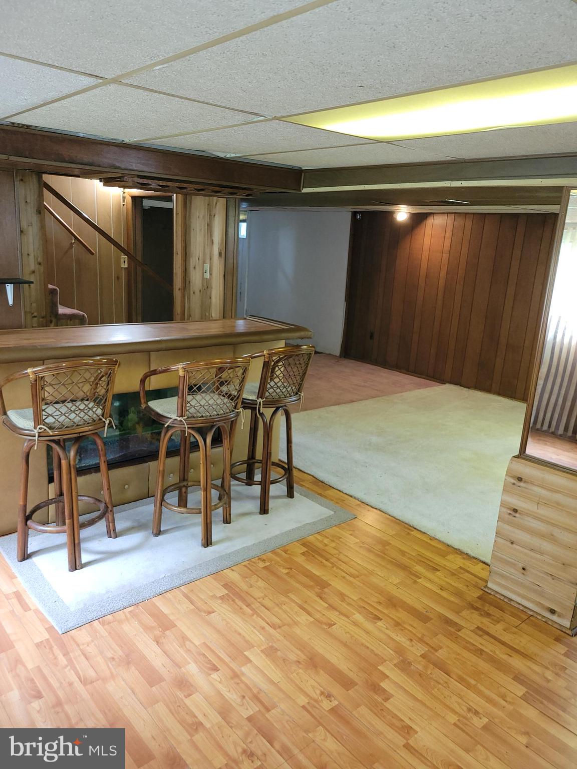 CHRIS MAR MANOR - Residential