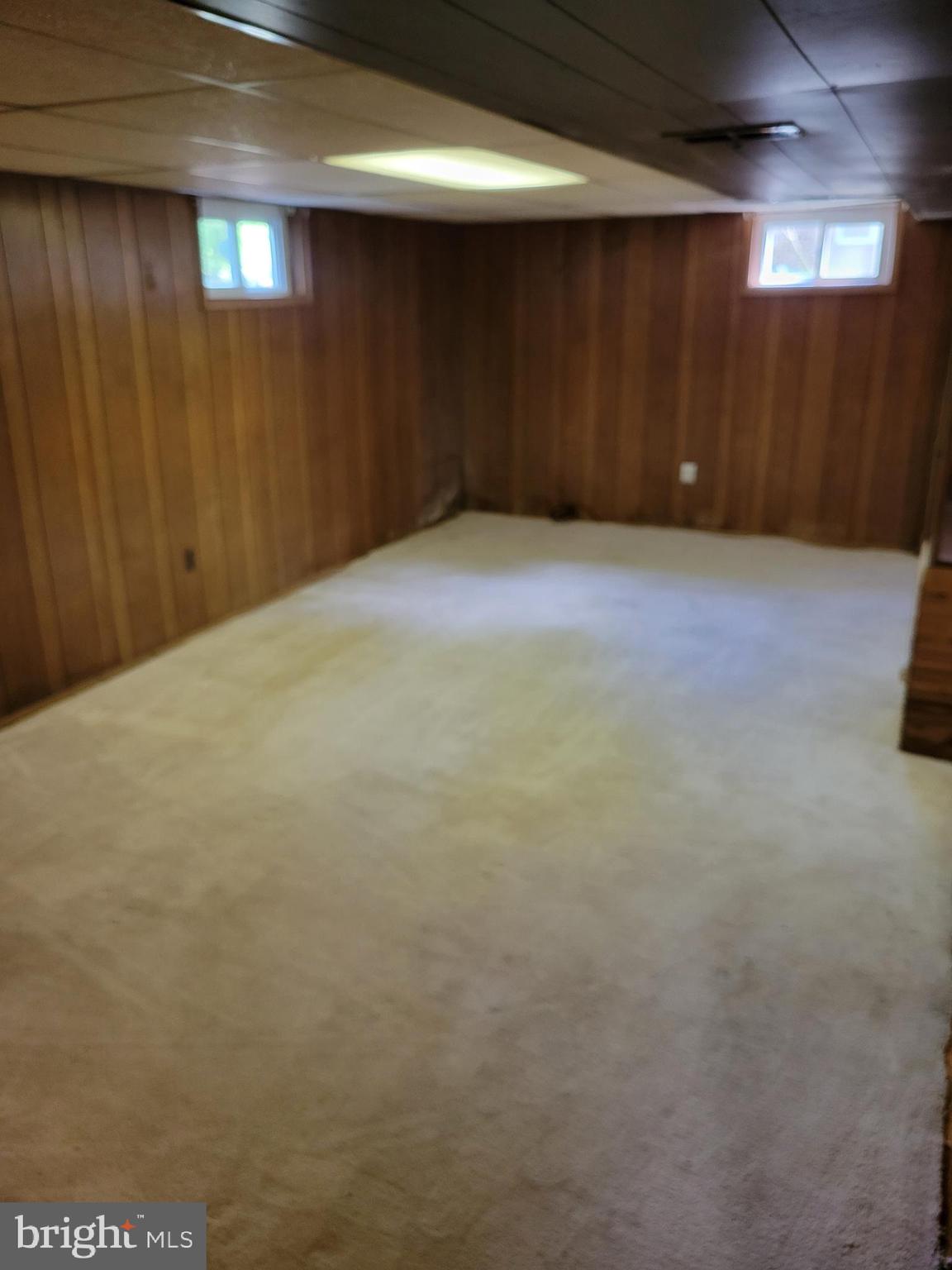 CHRIS MAR MANOR - Residential