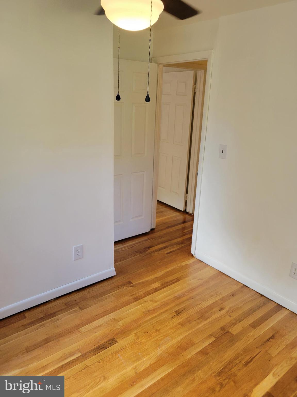 CHRIS MAR MANOR - Residential