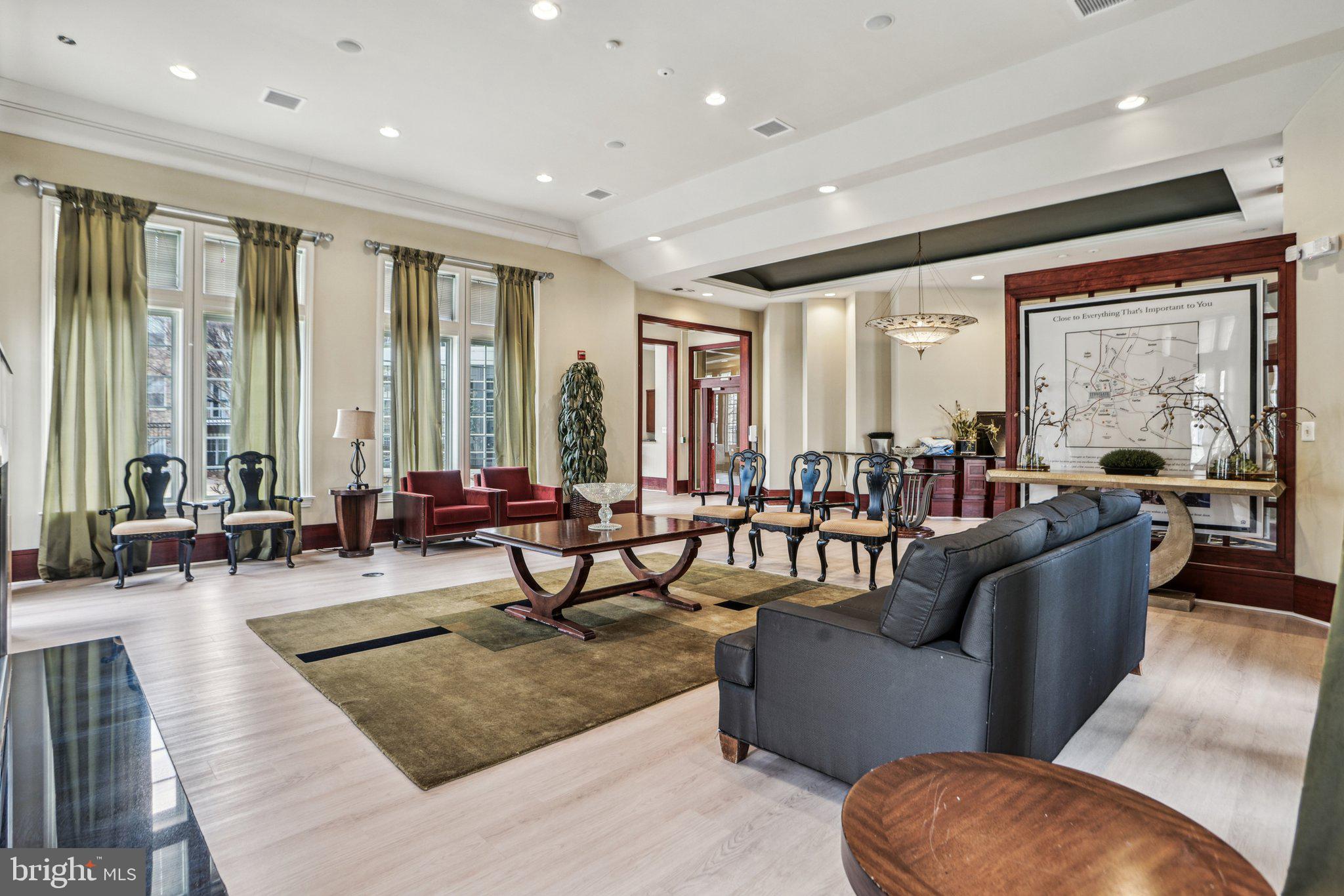 STONEGATE - Residential