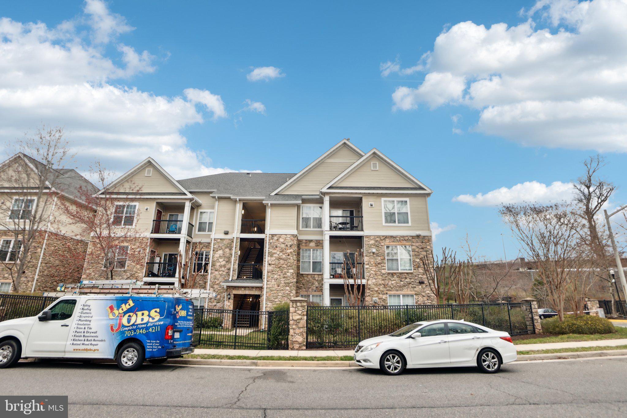 STONEGATE - Residential