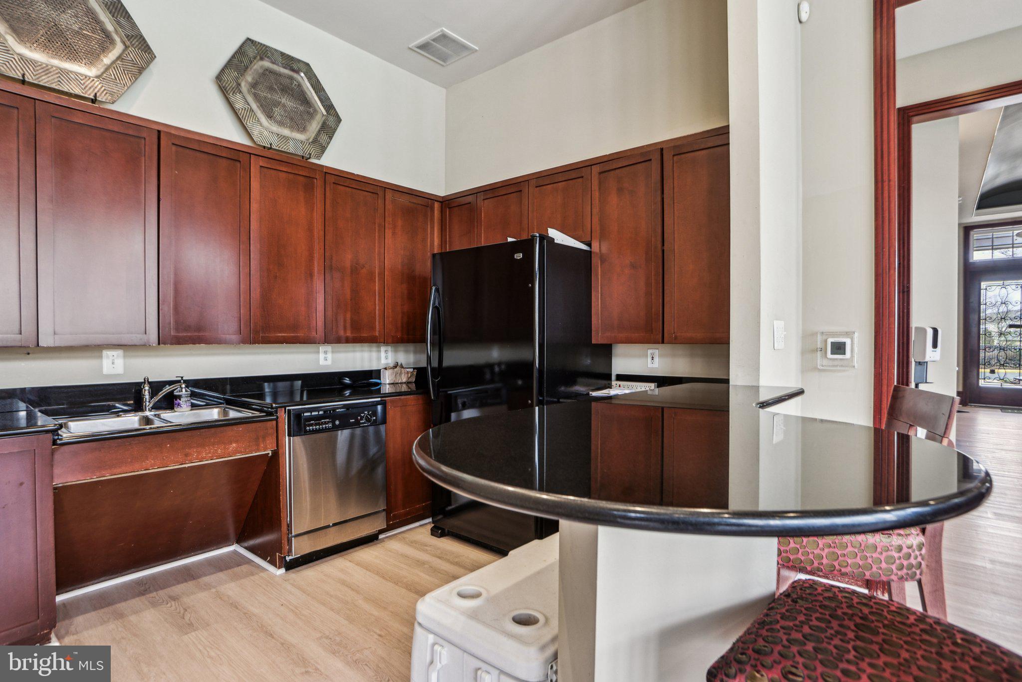 STONEGATE - Residential