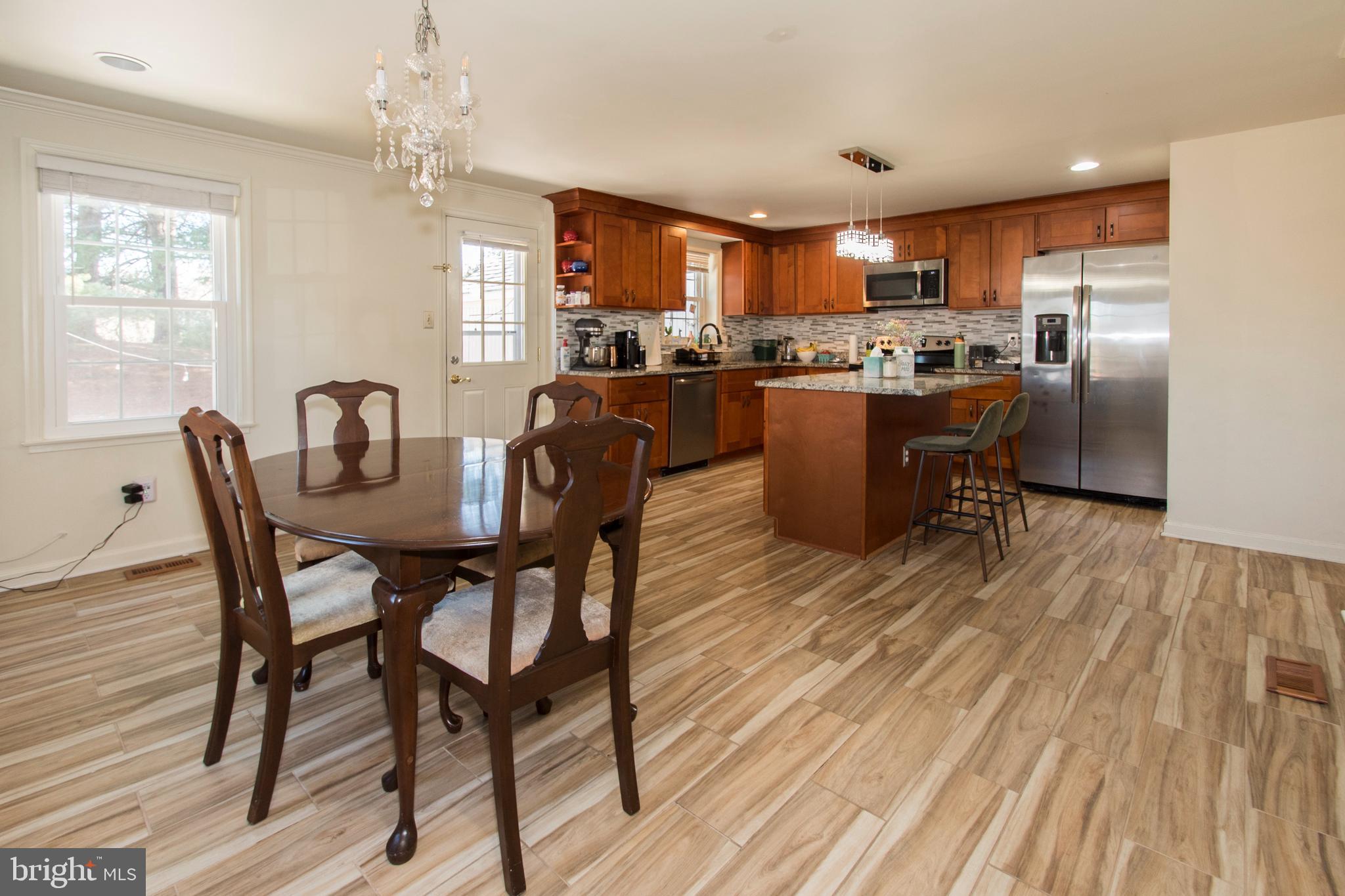 FALLSREACH - Residential Lease